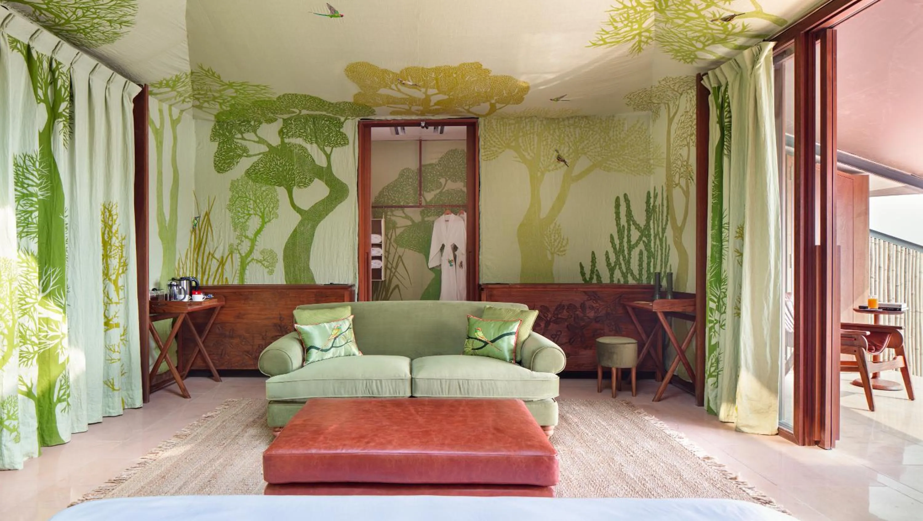 Luxury Tent in RAAS Chhatrasagar, Nimaj, District Pali