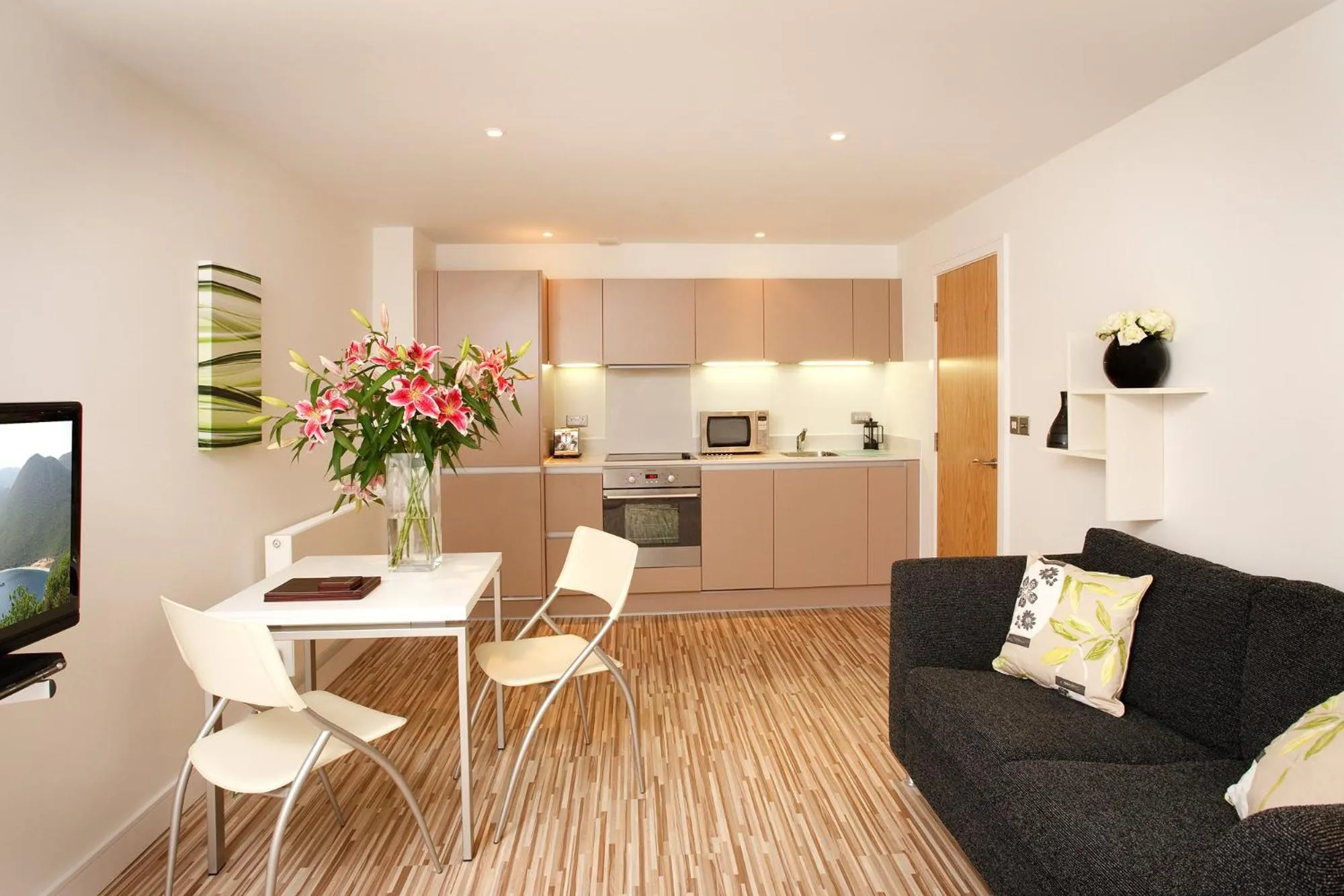 One-Bedroom Apartment in SACO Holborn – Lamb’s Conduit St