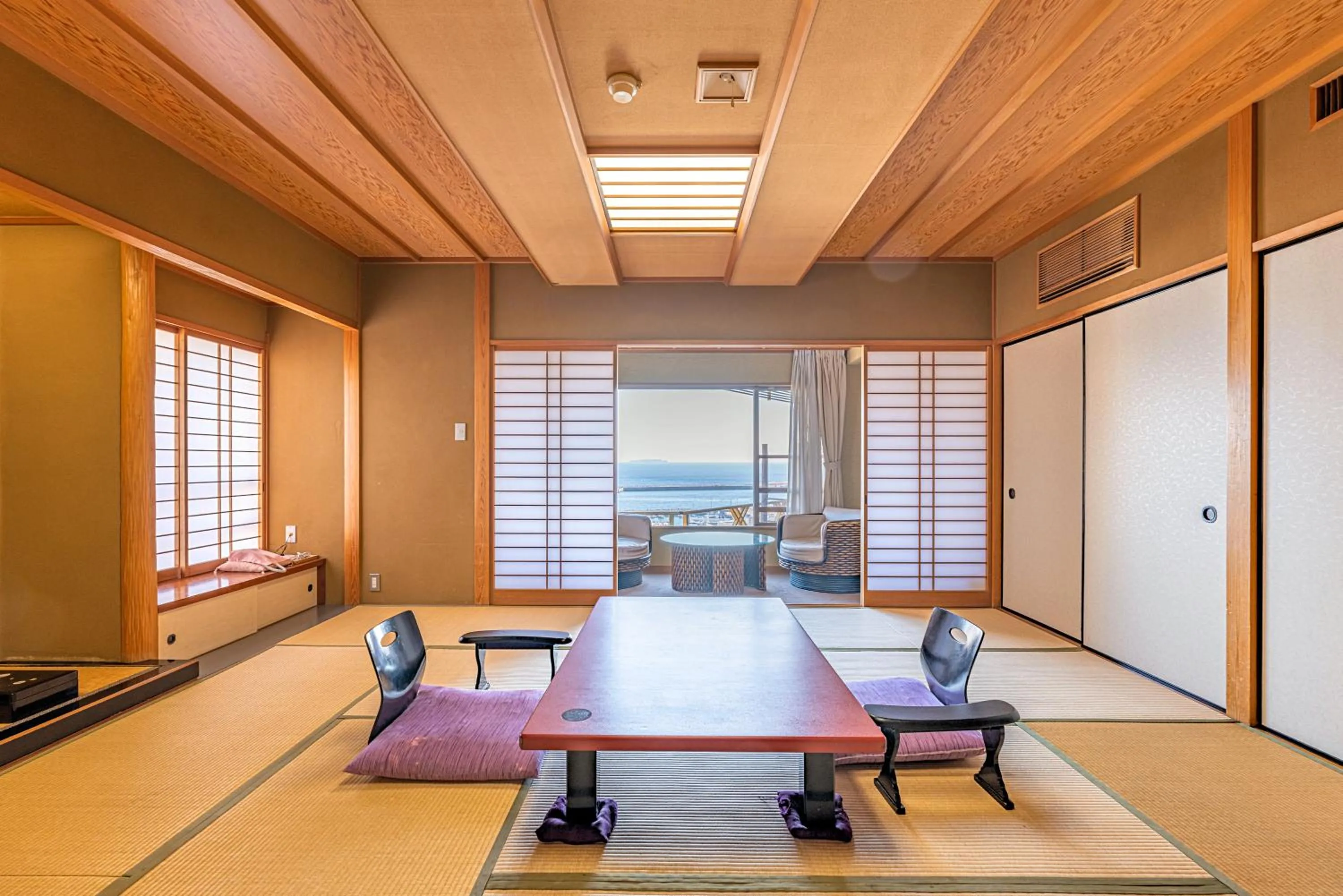 Semi Suite with Sea View in Hotel Kan-ichi