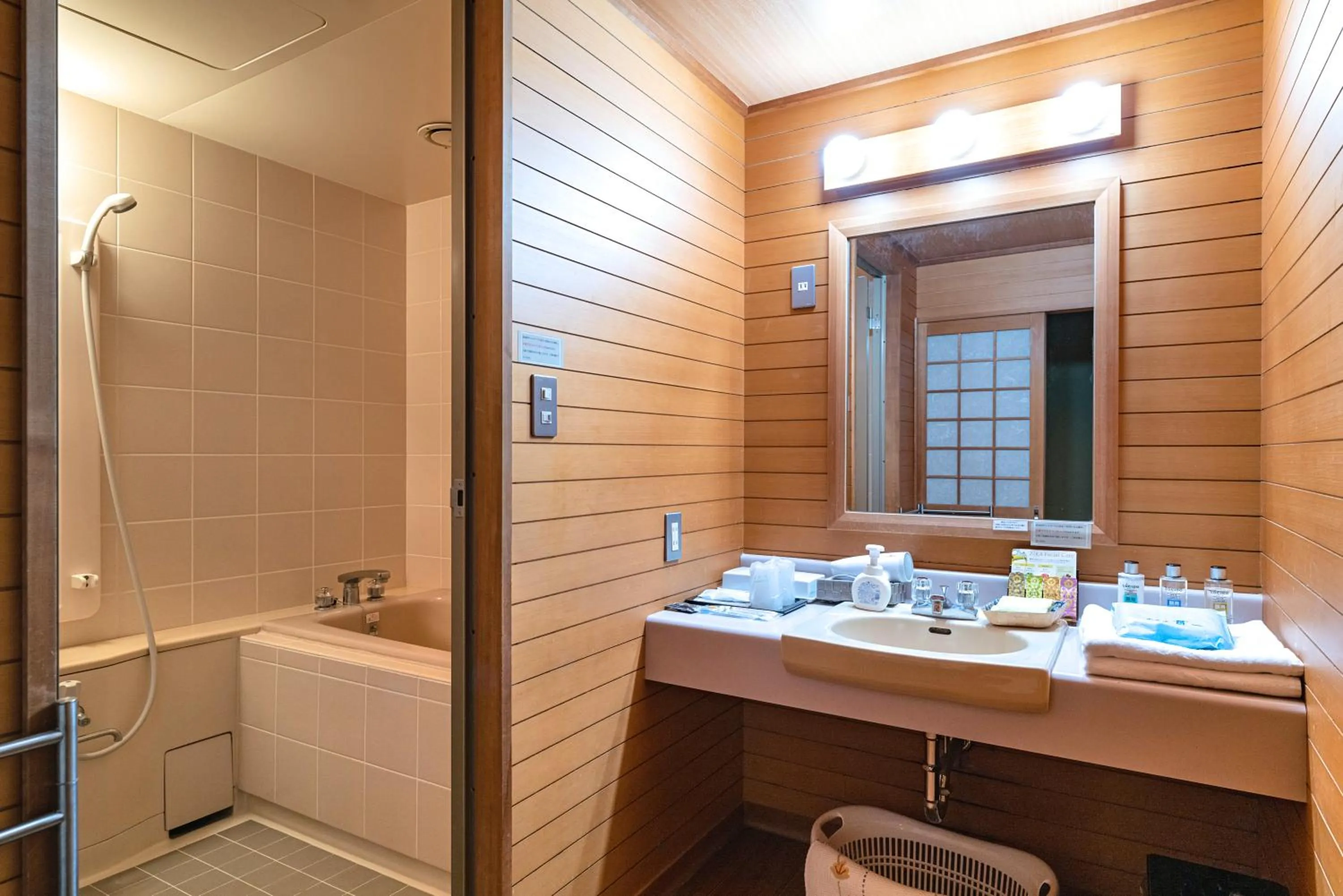 Japanese-Style Room Selected at Check-In in Hotel Kan-ichi