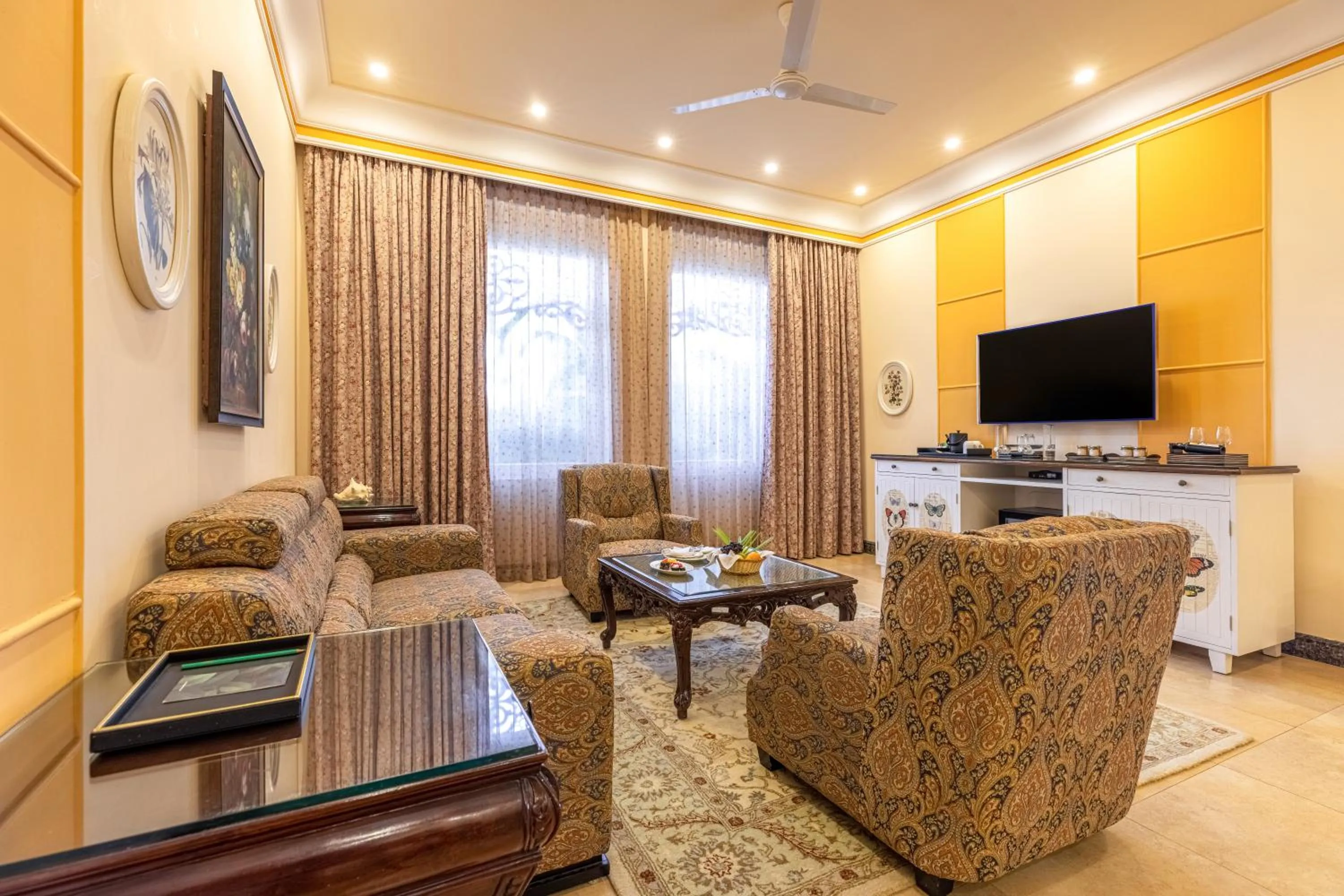 Premium Suite in Mayfair Palm Beach Resort