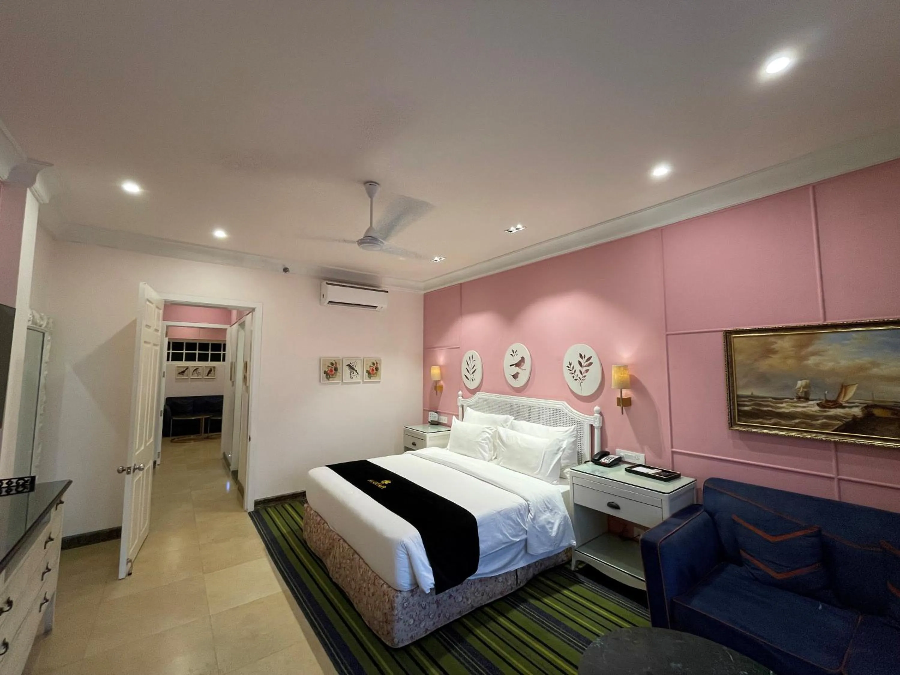 Family Room in Mayfair Palm Beach Resort