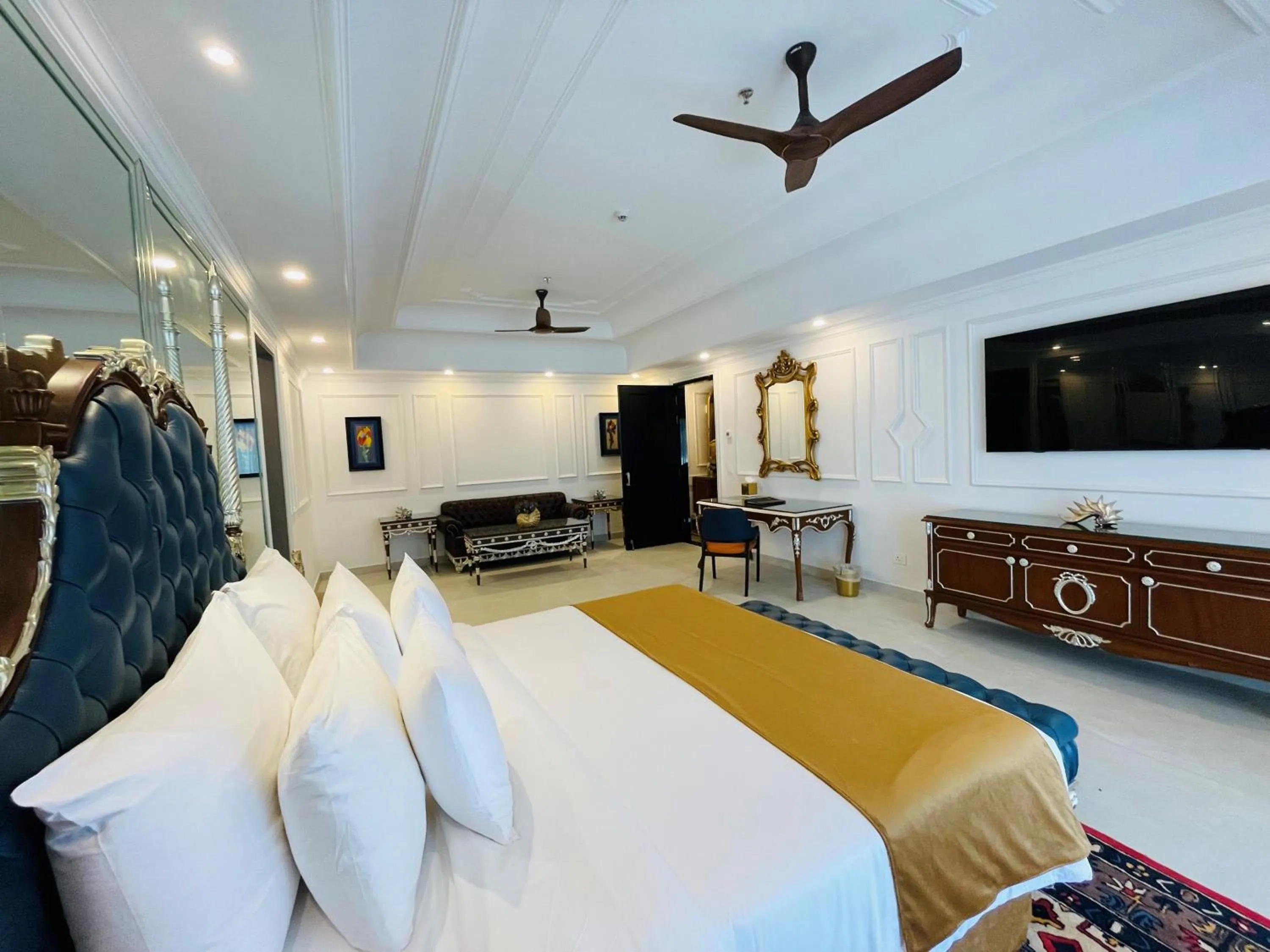 Villa in Mayfair Palm Beach Resort