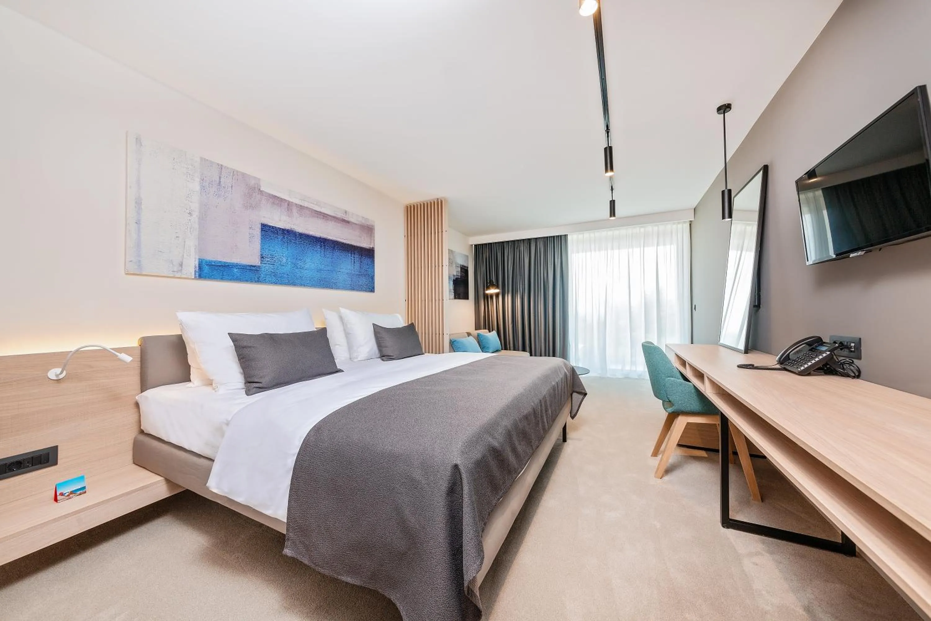 Premium Family Room with Balcony and Sea View in Hotel Park Plava Laguna