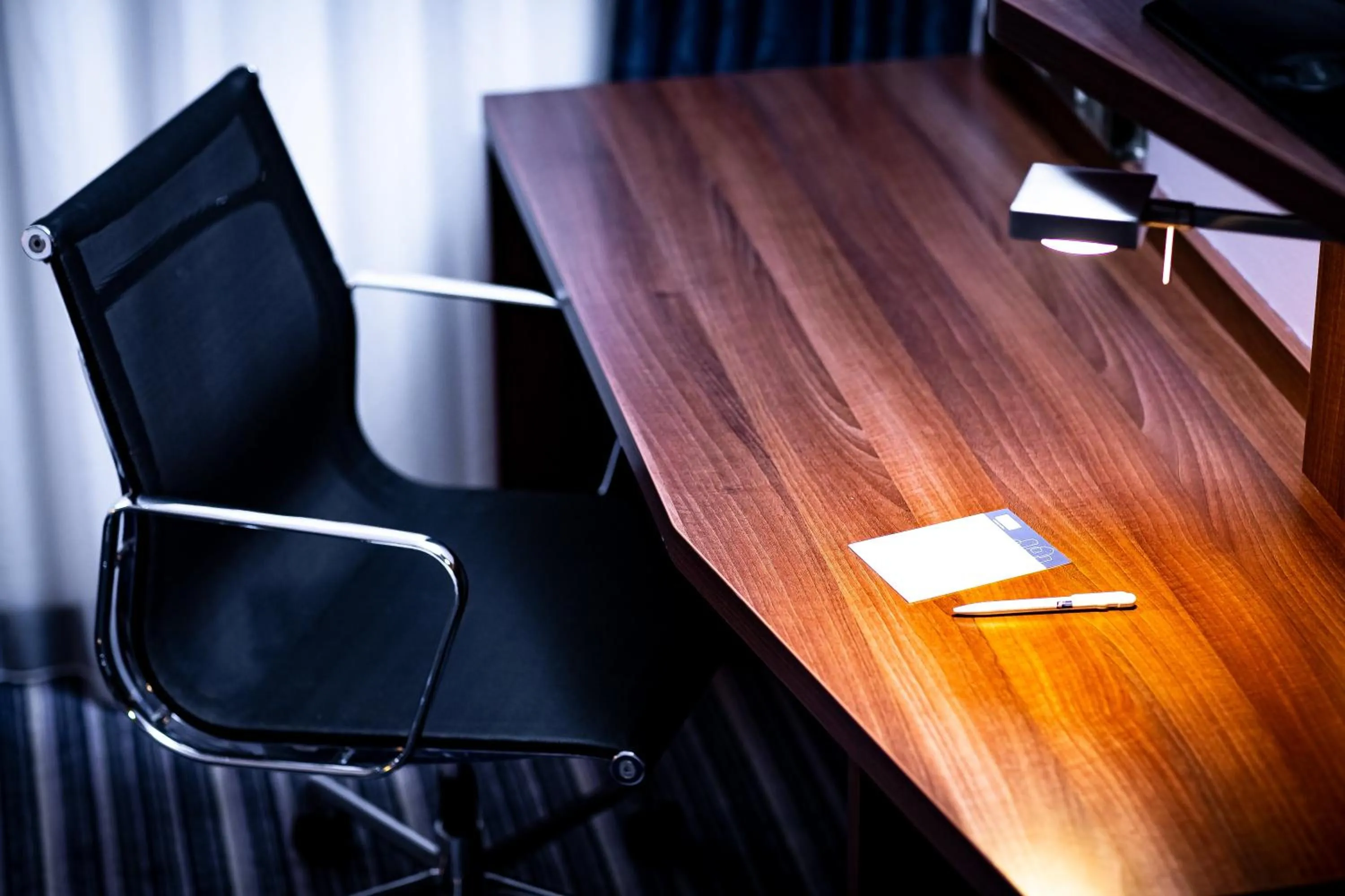 Standard Twin Room with View  in Holiday Inn Express Rotterdam - Central Station by IHG