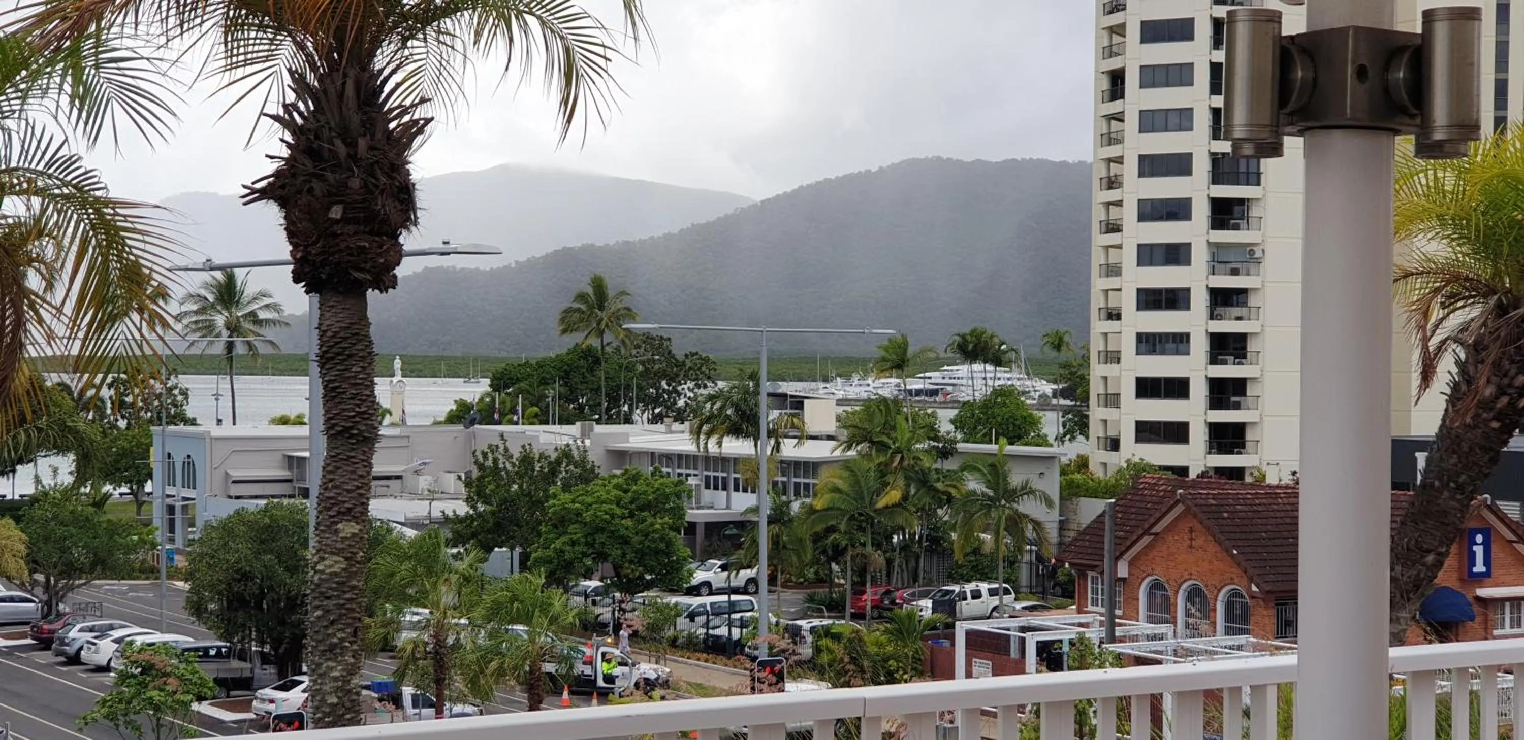 Deluxe Tower Room in Ramada By Wyndham Cairns City Centre