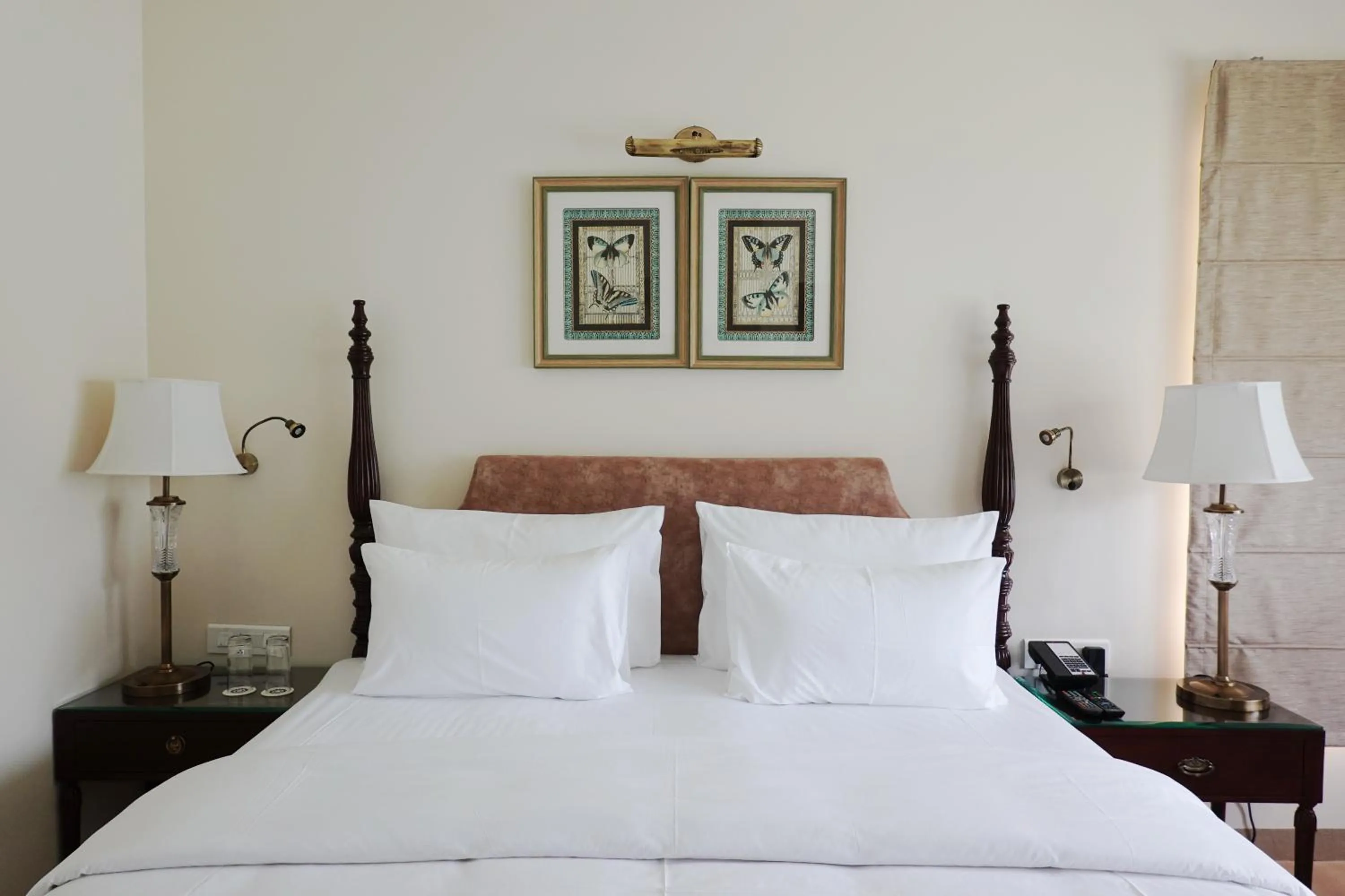 Executive Suite with Valley View and Private Sitting Area in Araiya Palampur