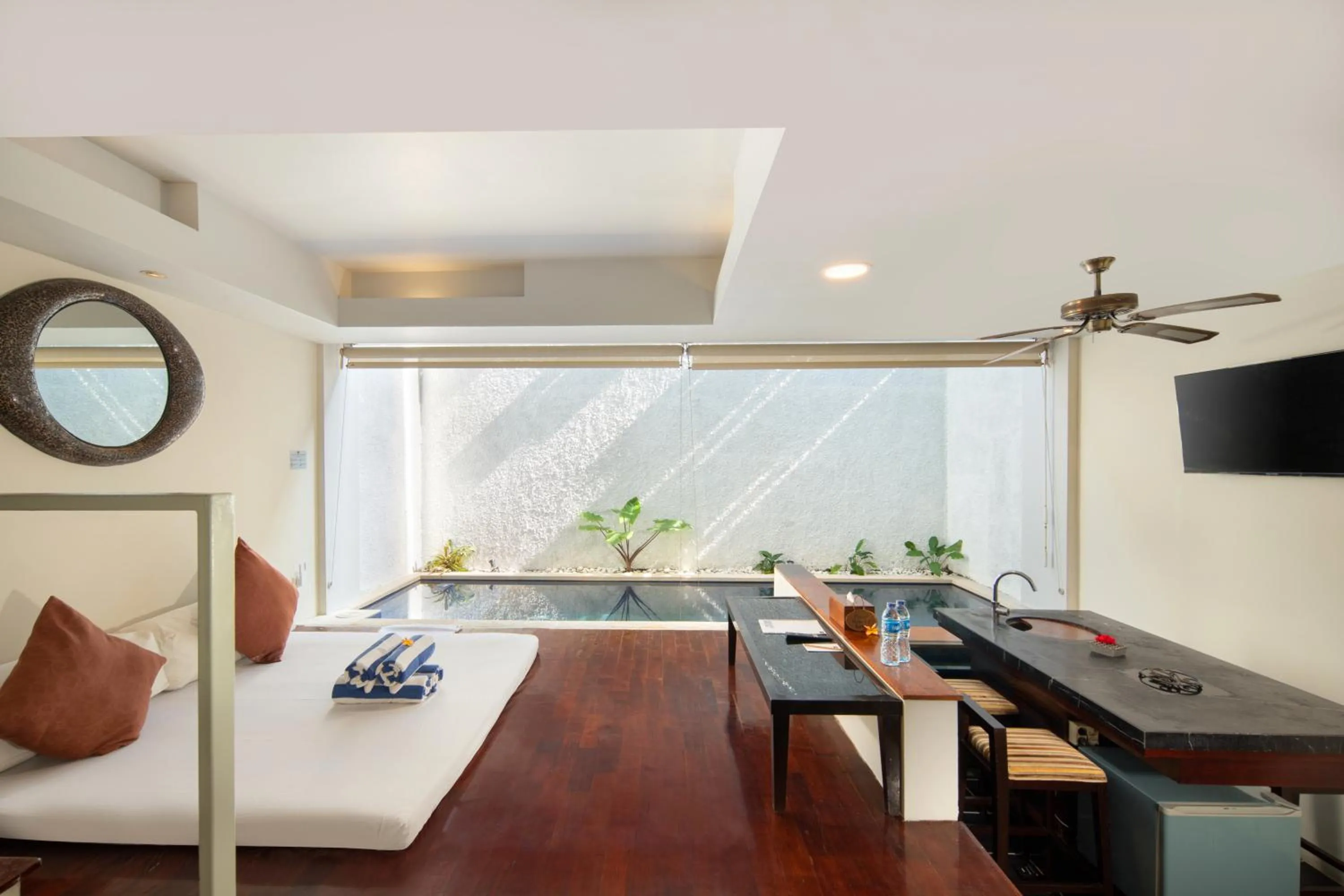 Two-Bedroom Suite in 18 Suite Villa Kuta