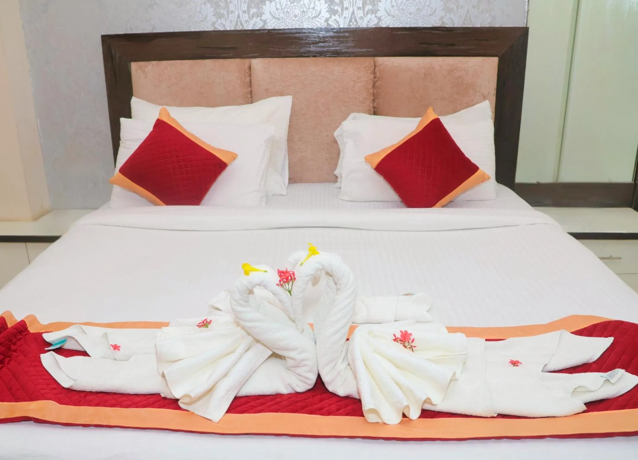 Executive Suite in Hotel Shri Radha Nikunj - Opposite Prem Mandir