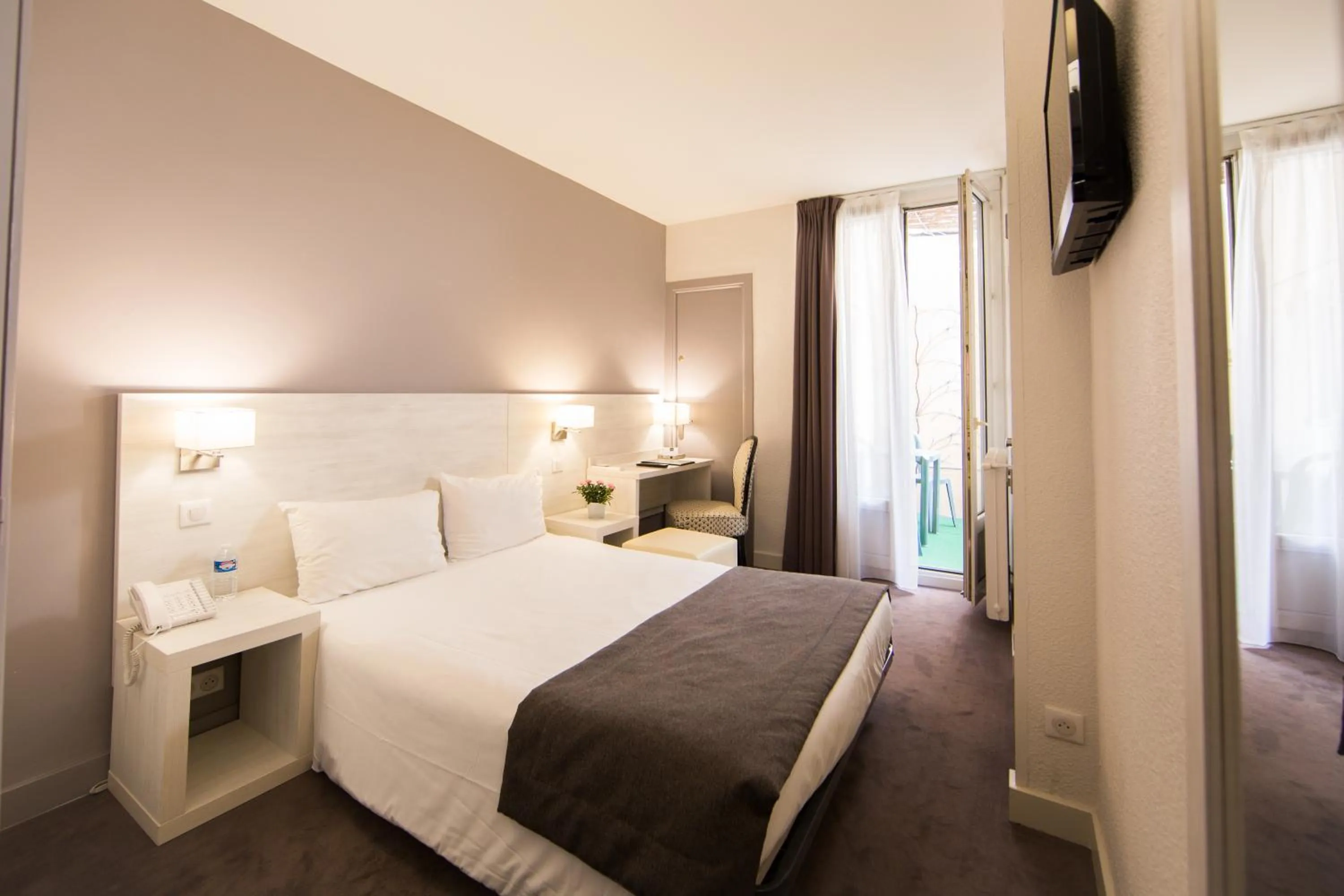  Comfort Double Room with Balcony  in Hotel Cannes Croisette