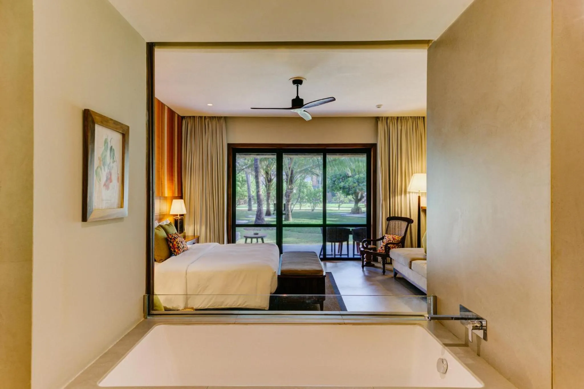 Premium Pool Access King - single occupancy - Discounts (10% on SPA, 5% on Water Sports) in Cinnamon Bentota Beach - Signature Selection