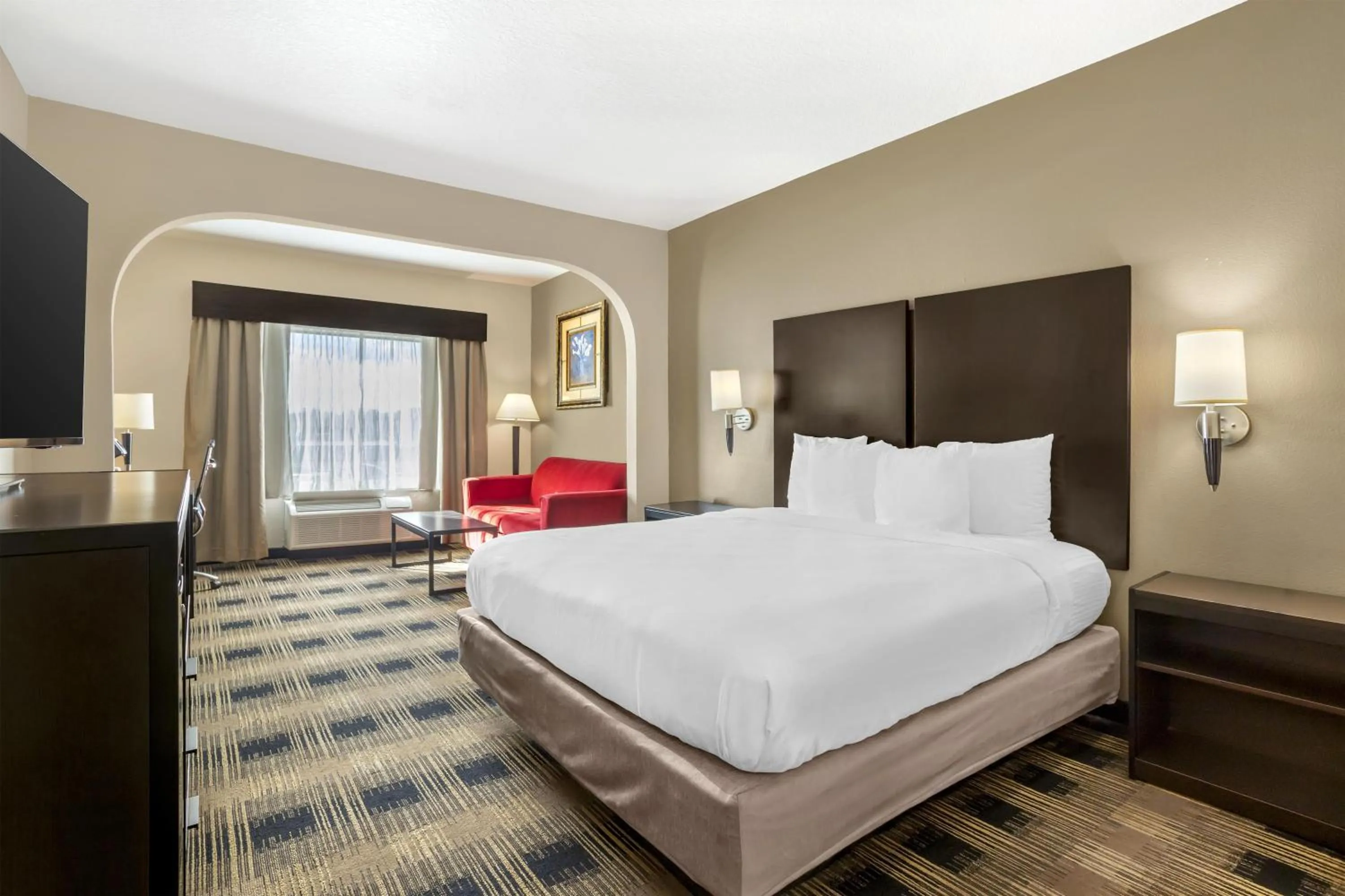 King Suite with Sofa Bed in Best Western Plus Heritage Inn & Suites Houston