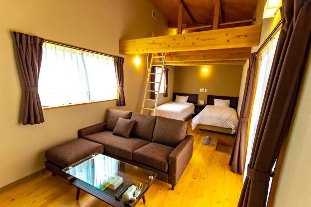 Family Cottage in Beach Resort Hotel Kalakaua