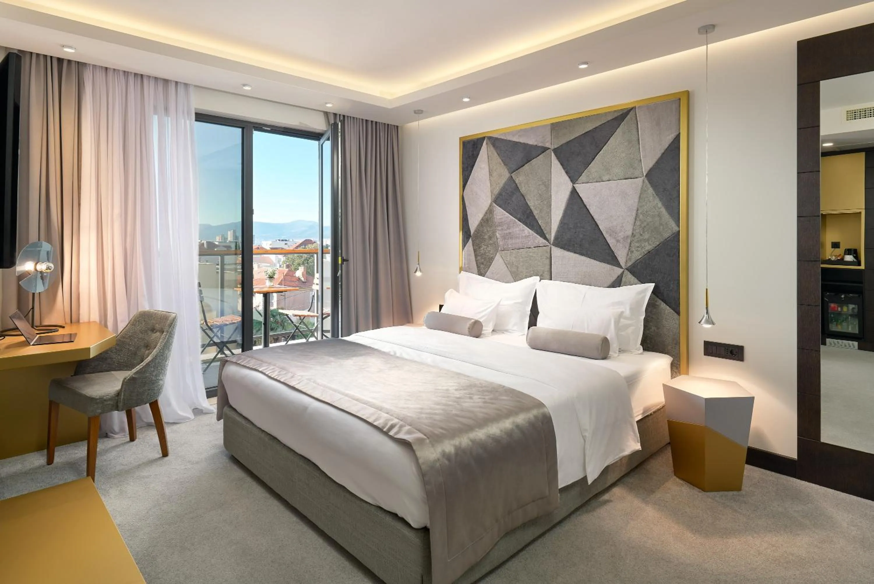 Comfort Double Room with Balcony - single occupancy - Free Parking in Time Boutique Hotel