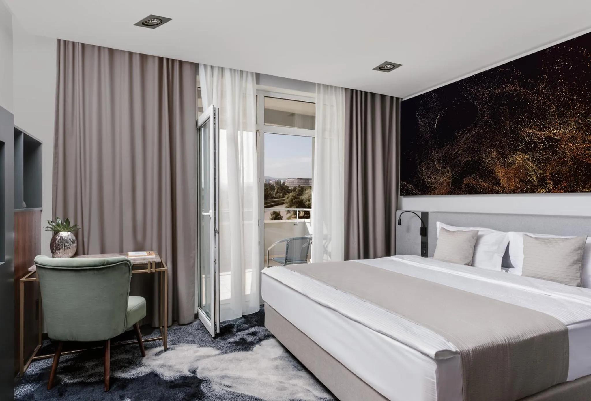 Double Room with Balcony - single occupancy in Hotel River Park