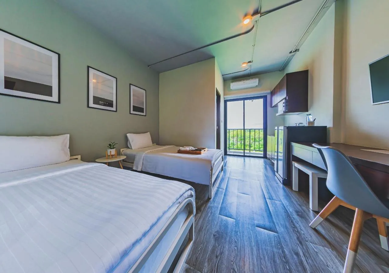 Superior Twin Room in Bhava Residence