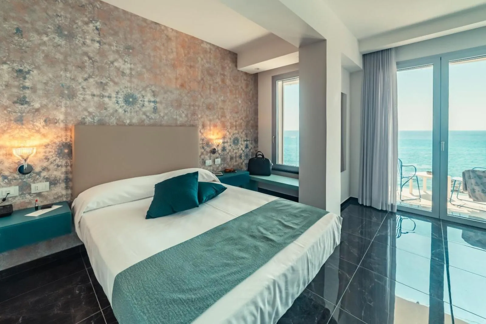 Superior Double Room with Sea View in Nautilus Hotel