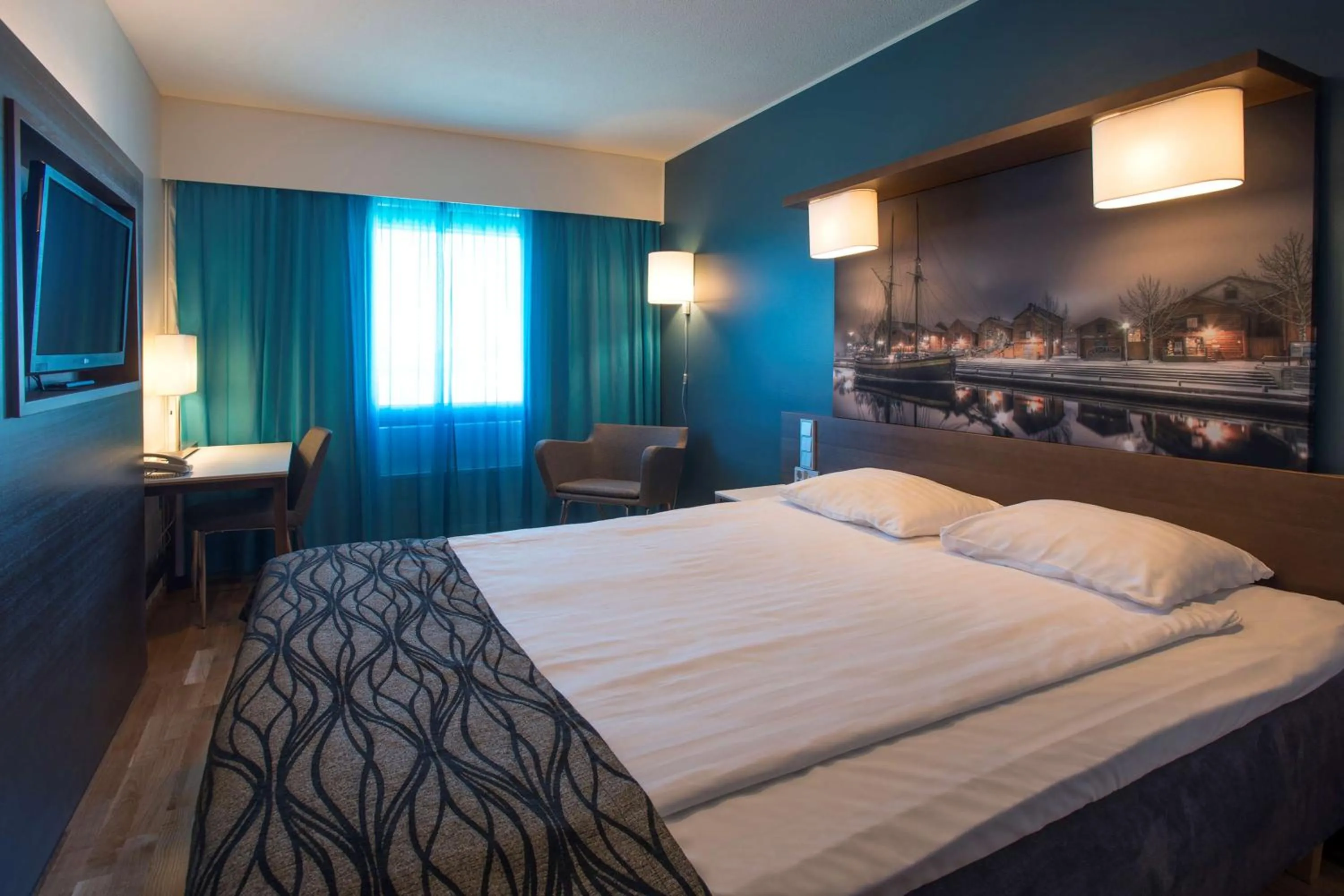 Standard Double Room Upper Floors in Scandic Oulu Station