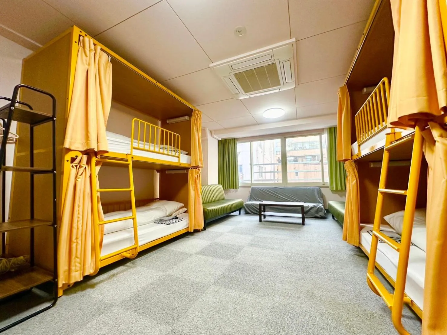 Quadruple Room with Private Bathroom in Sakura Hotel Jimbocho