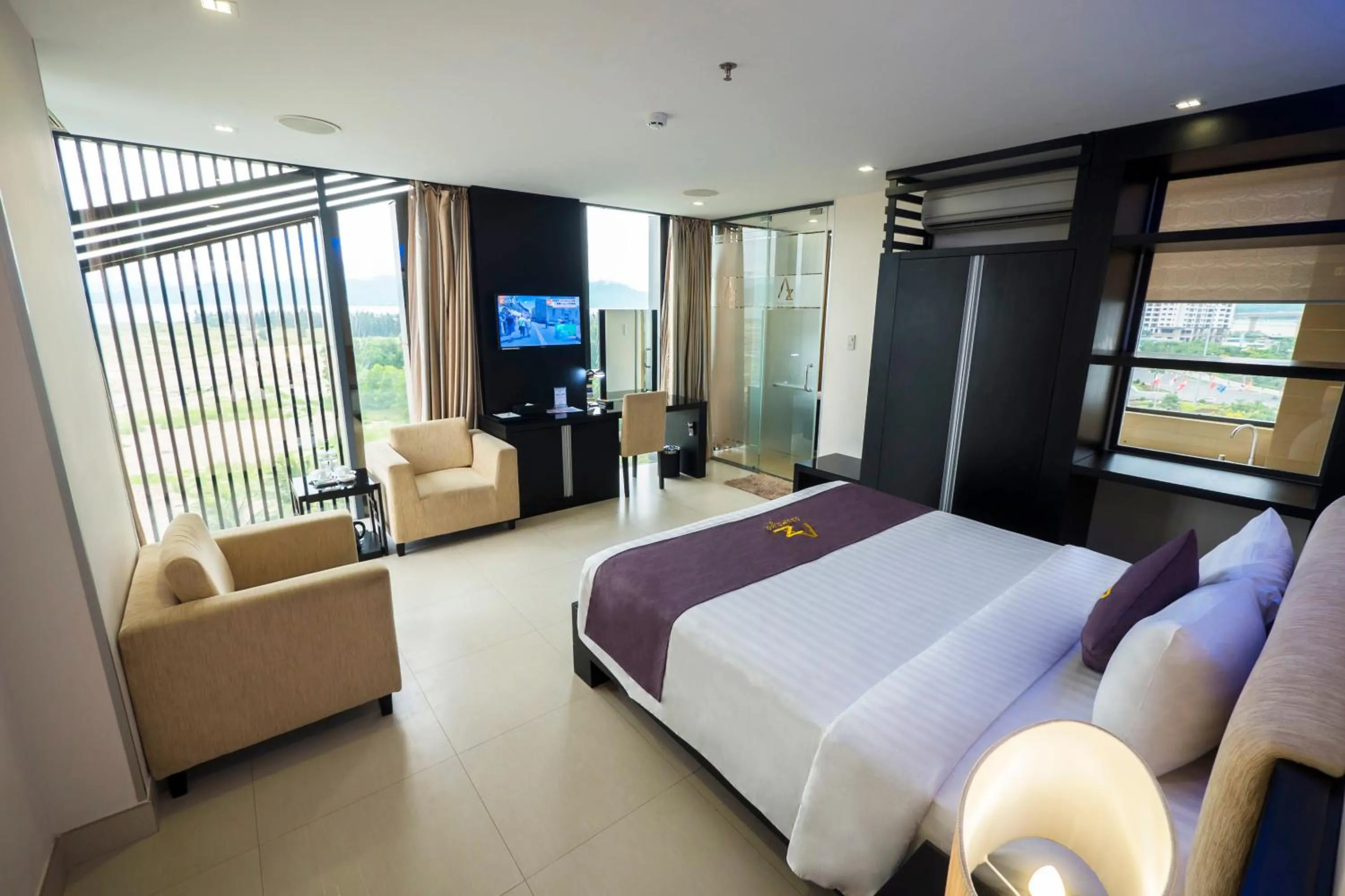 Suite in Azumaya Hotel Da Nang