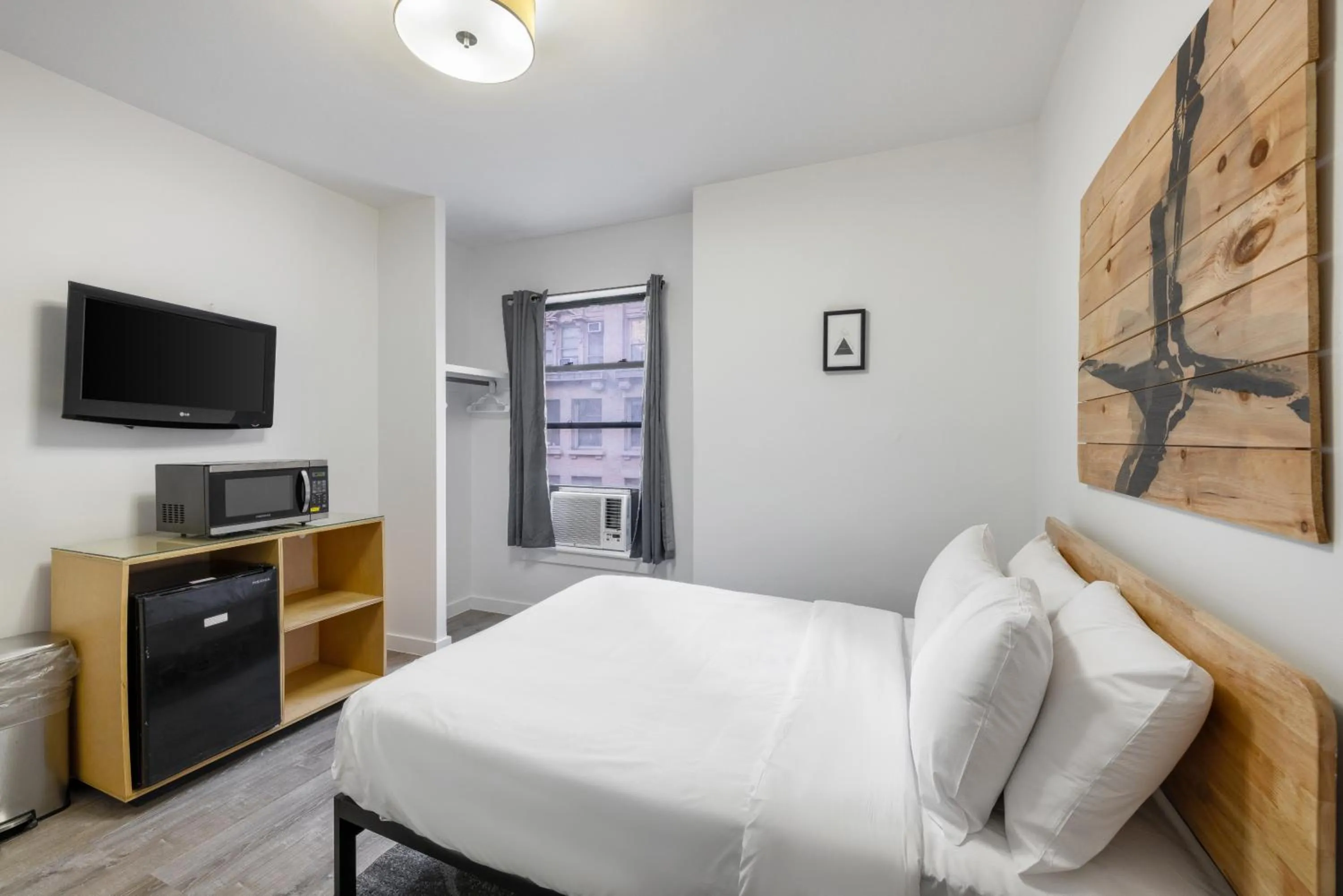 Deluxe Double Room - Non-Smoking in Hotel 27 by LuxUrban