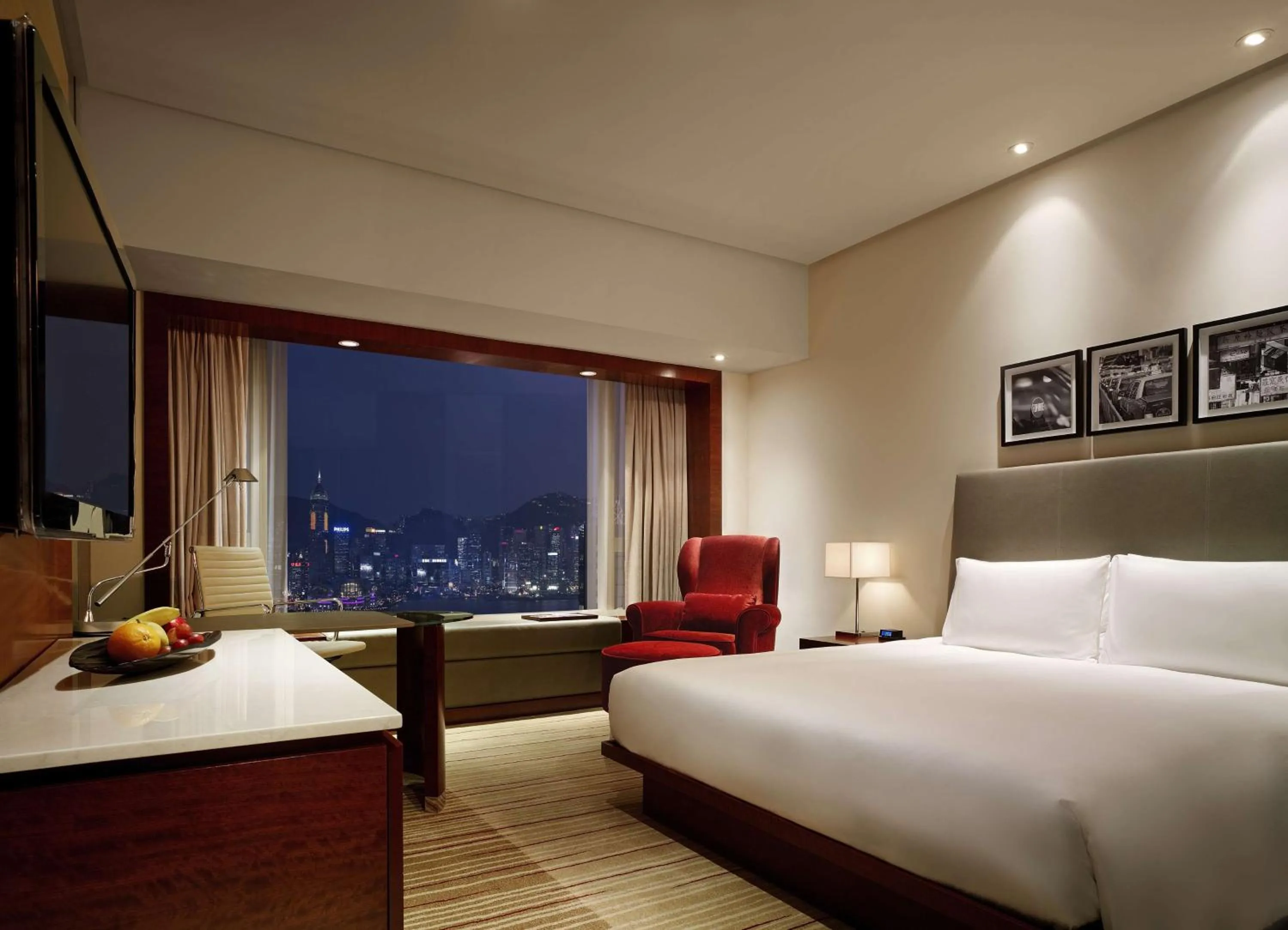 King Room with Harbor View - single occupancy - Club Access in Hyatt Regency Hong Kong Tsim Sha Tsui