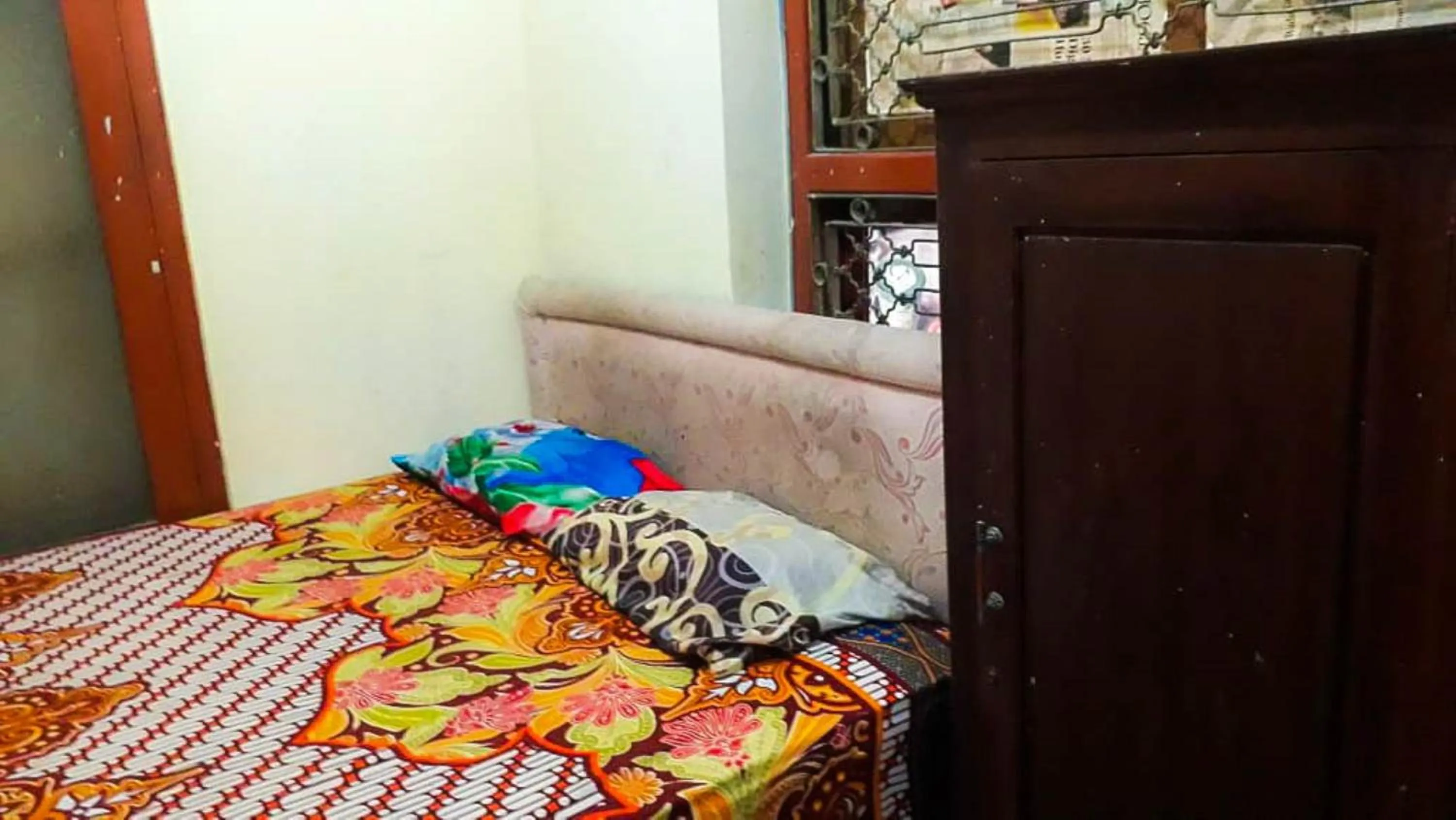 Standard Double Room in Losmen 2000 Tiga