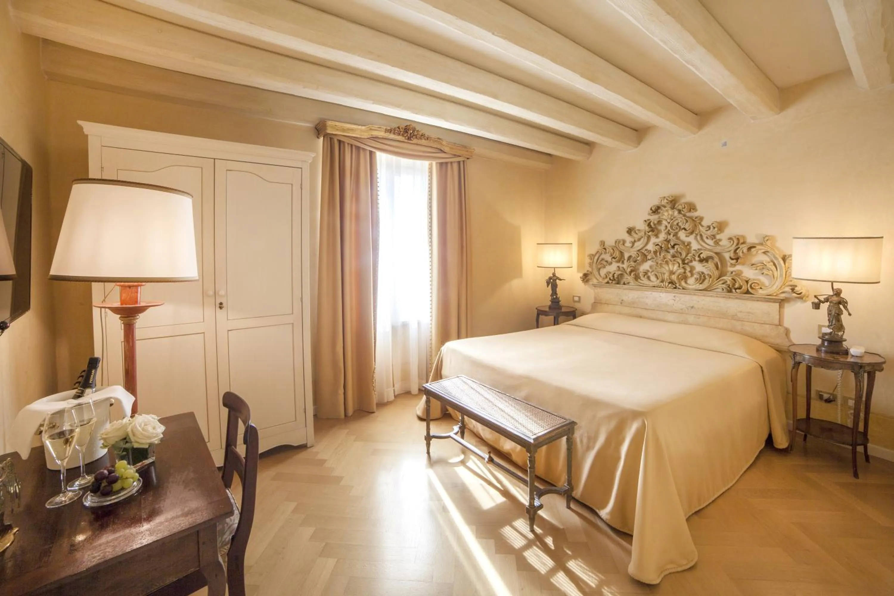 Superior Double Room in Relais Fra' Lorenzo