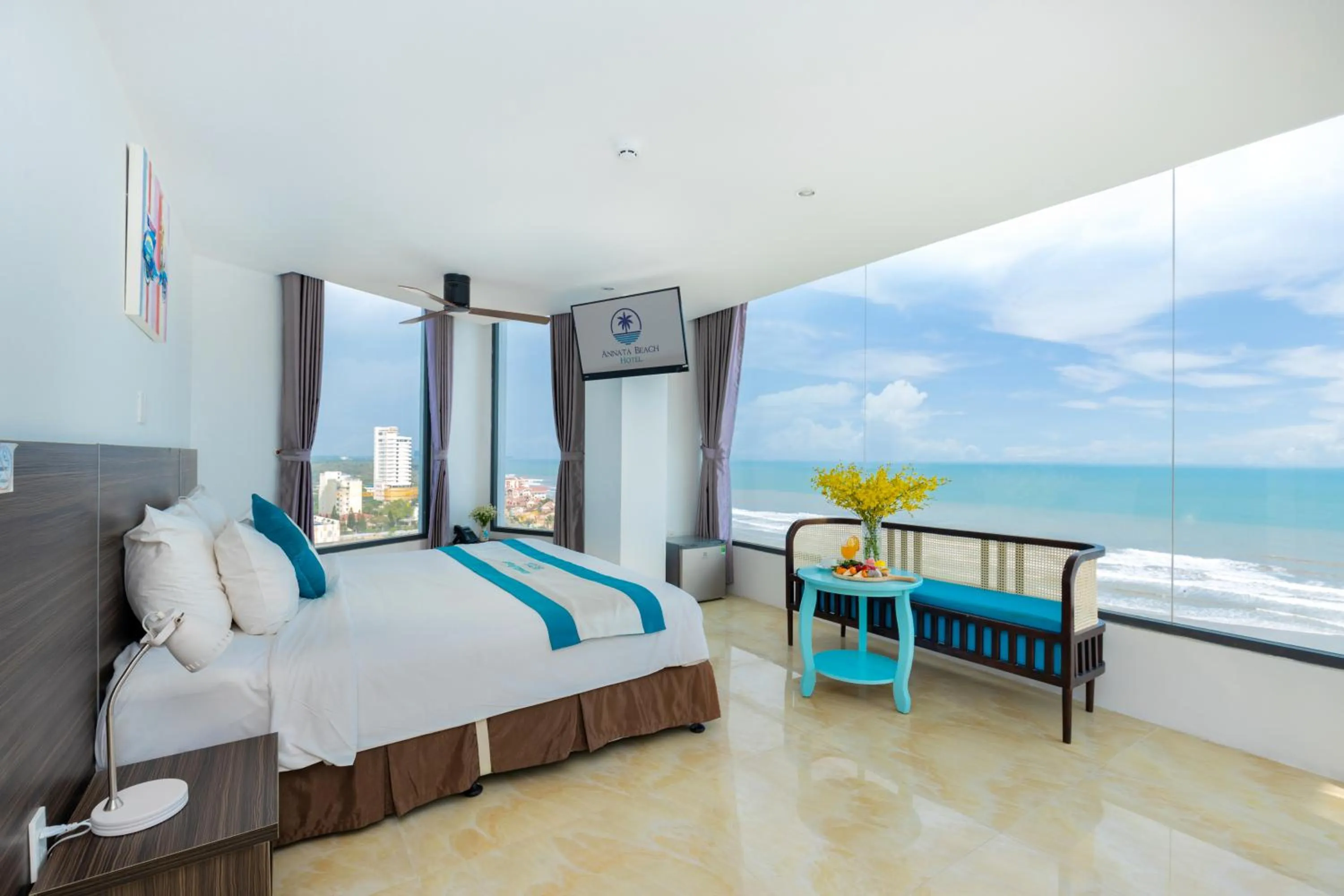 5-Bedroom Penthouse with Sea View  in Annata Beach Hotel