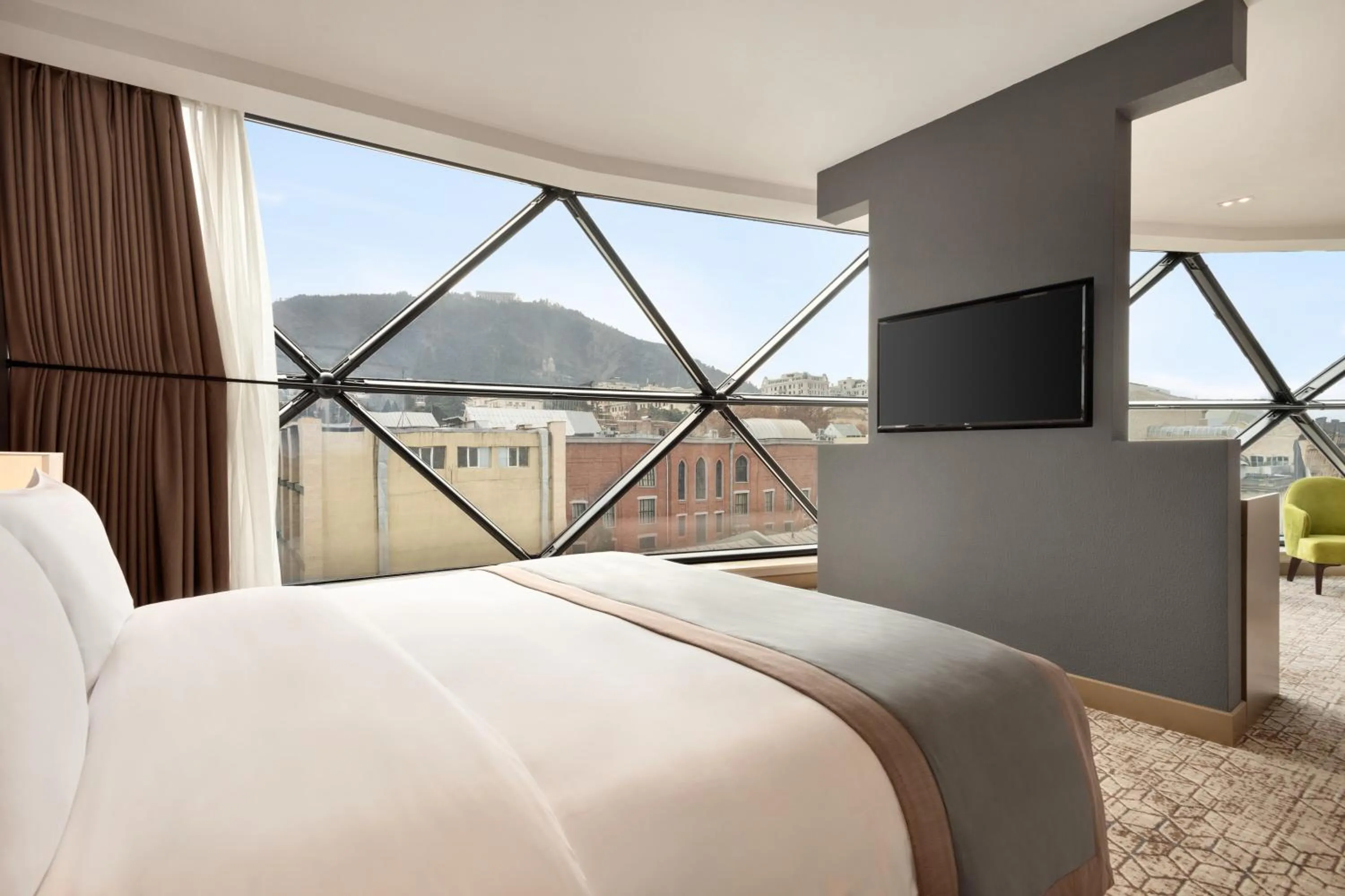 Panorama King Room in Wyndham Grand Tbilisi