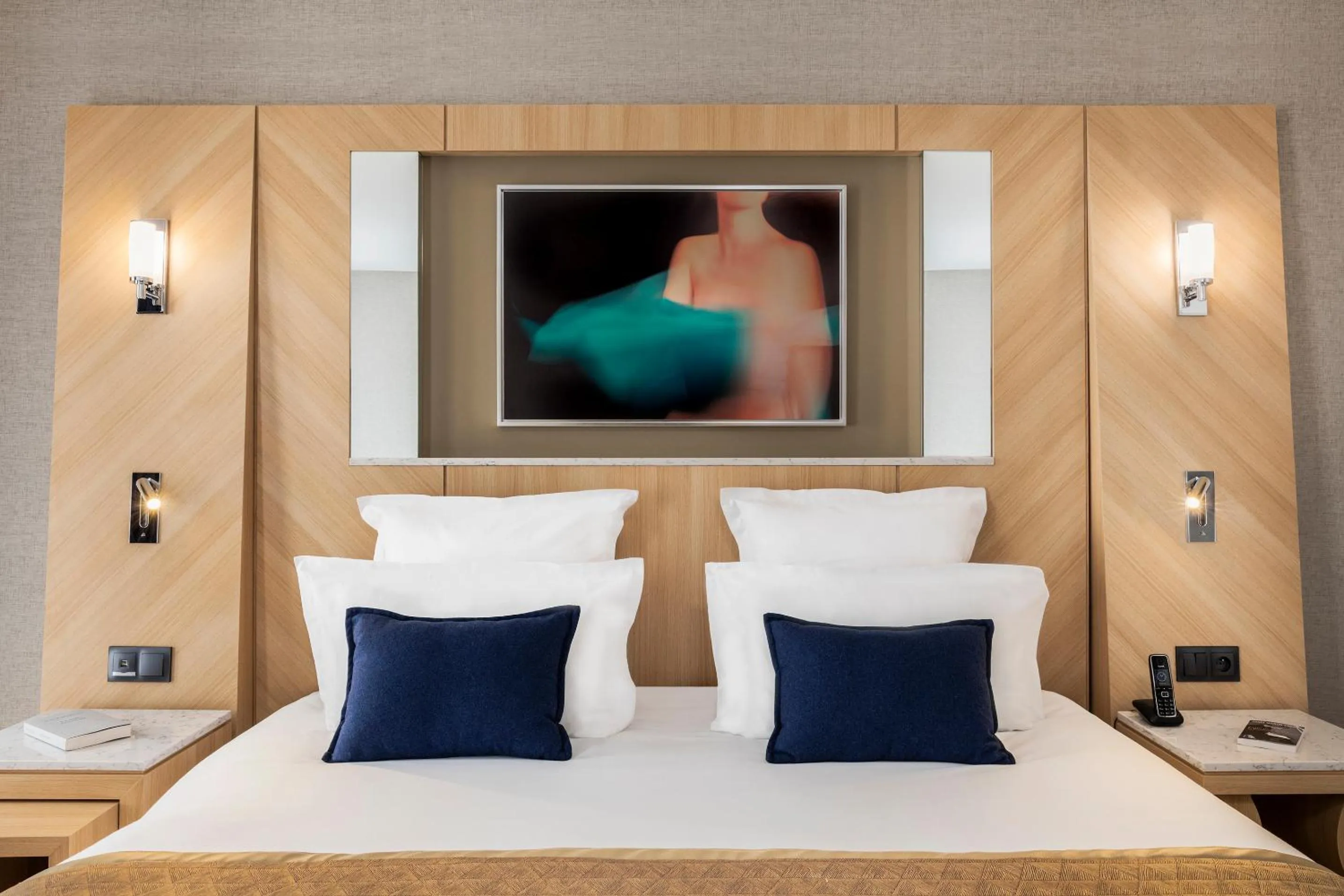 Superior Double Room in Hotel Louvre Saint-Honoré