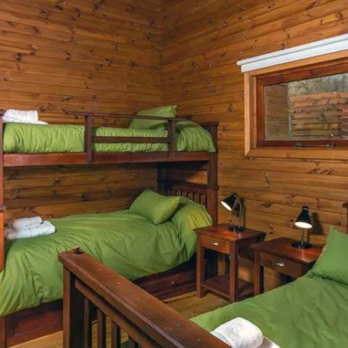 Two-Bedroom House in Arbolar, Casas de Montaña- Piscina climatizada