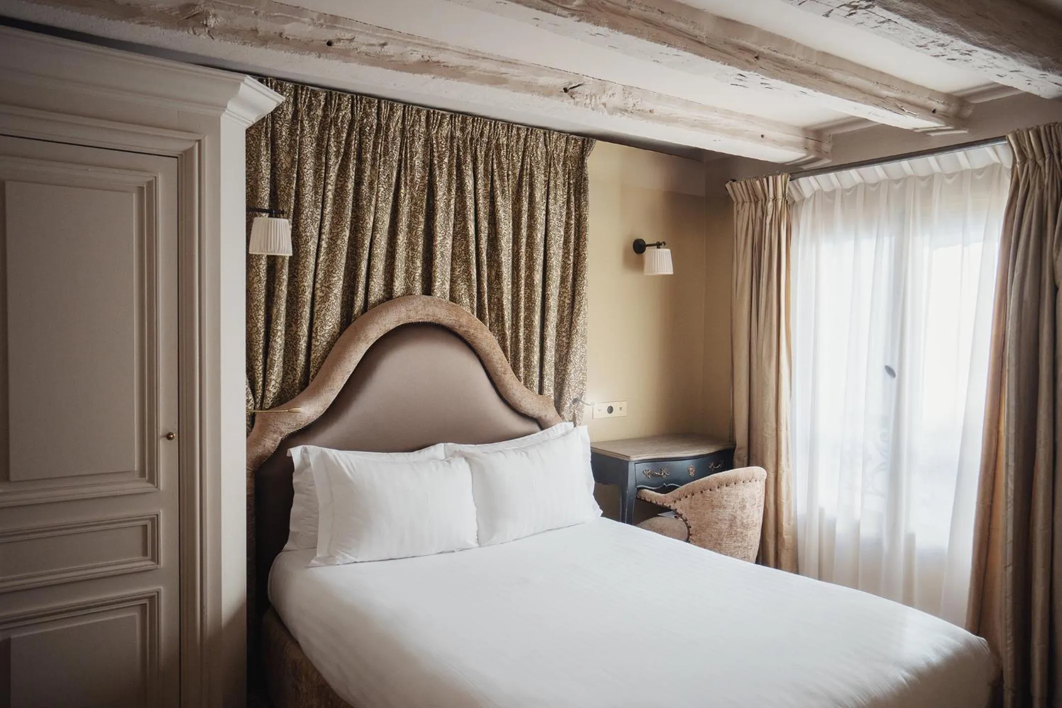 Classic Double Room in Hotel Odeon Saint-Germain