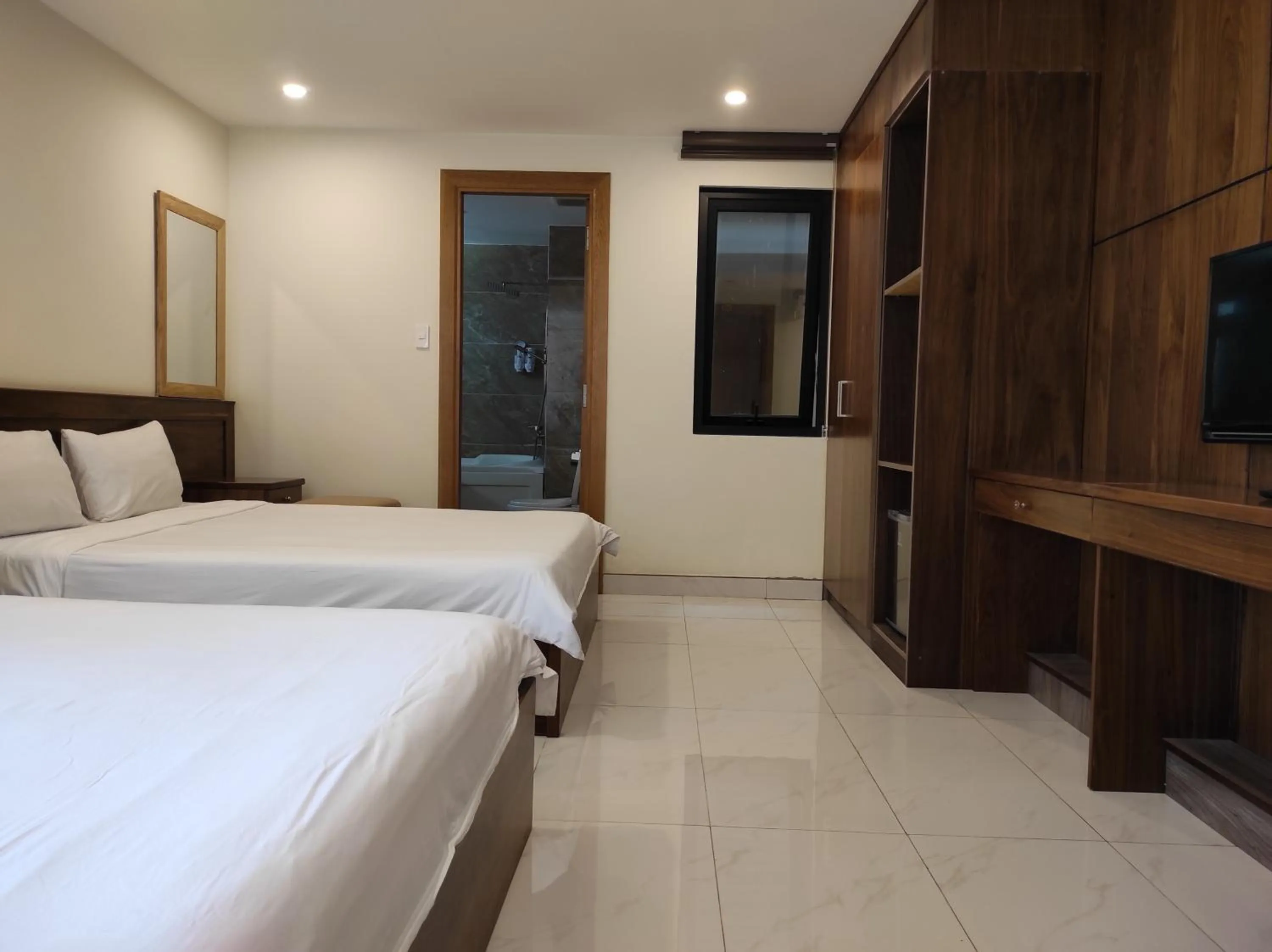Luxury Quadruple Room in HỒNG HẢI 2 HOTEL