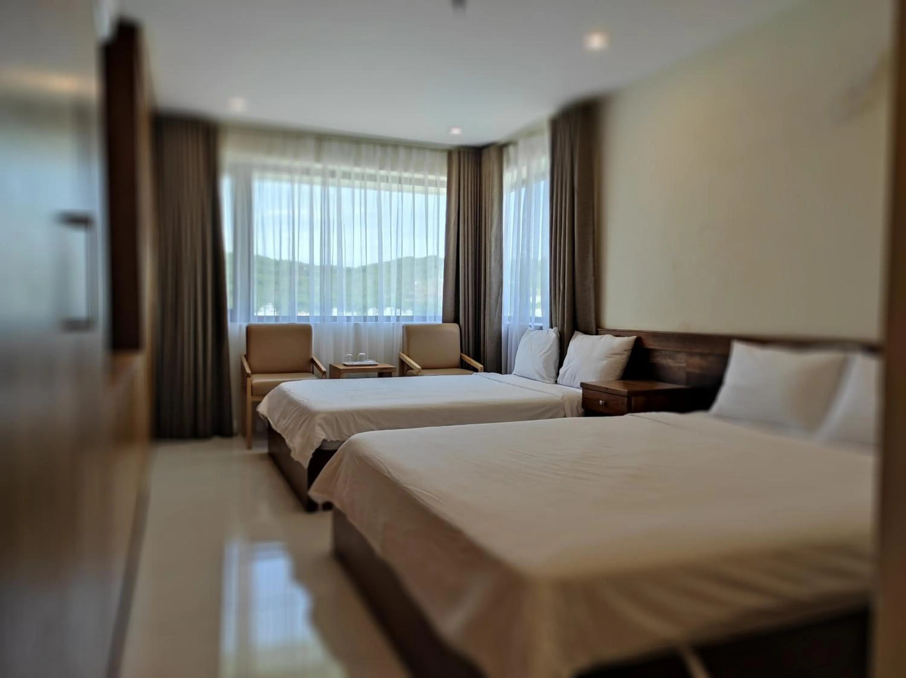 Quadruple Room with Mountain View in HỒNG HẢI 2 HOTEL