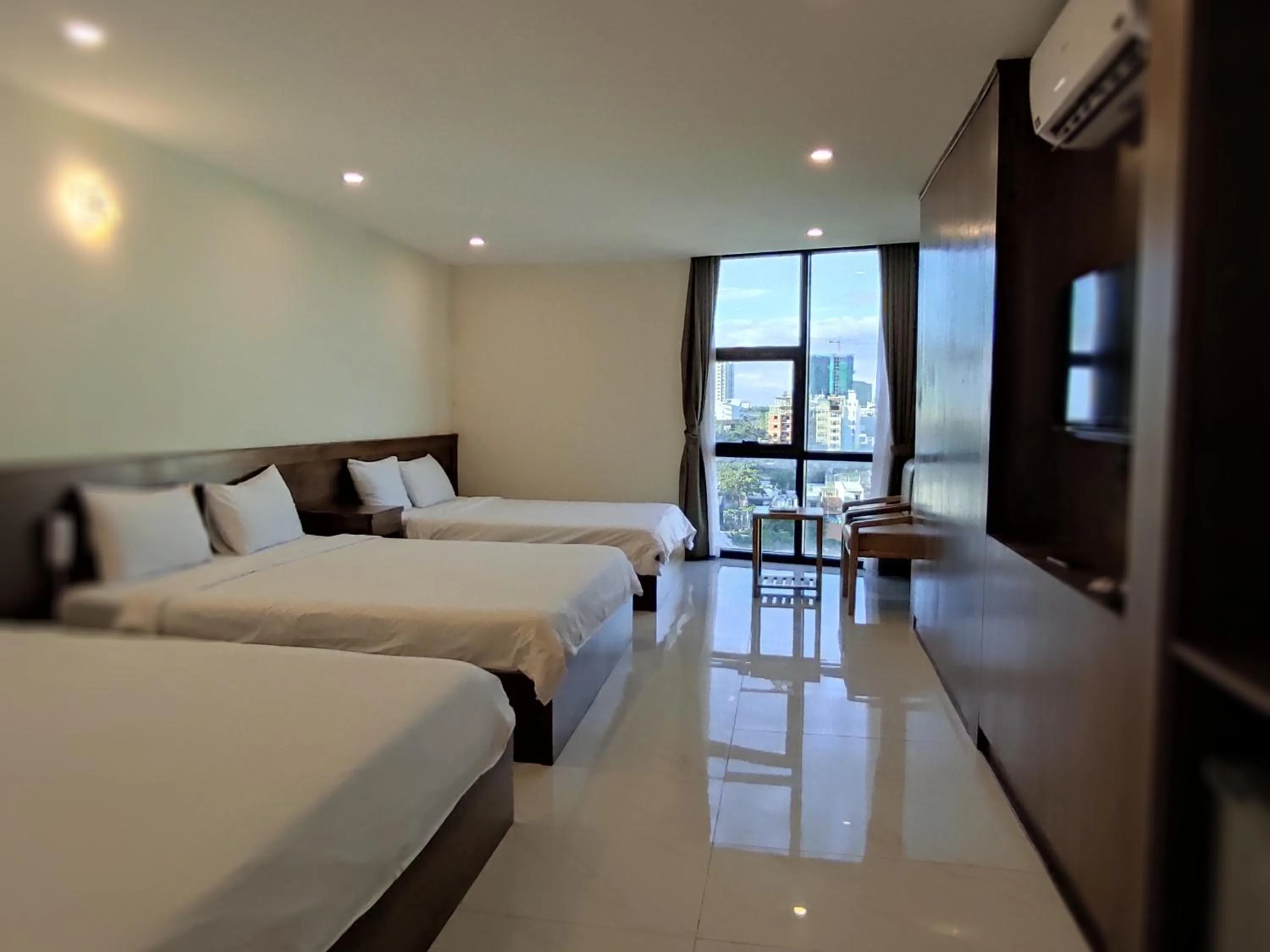 Family Room with Bath in HỒNG HẢI 2 HOTEL