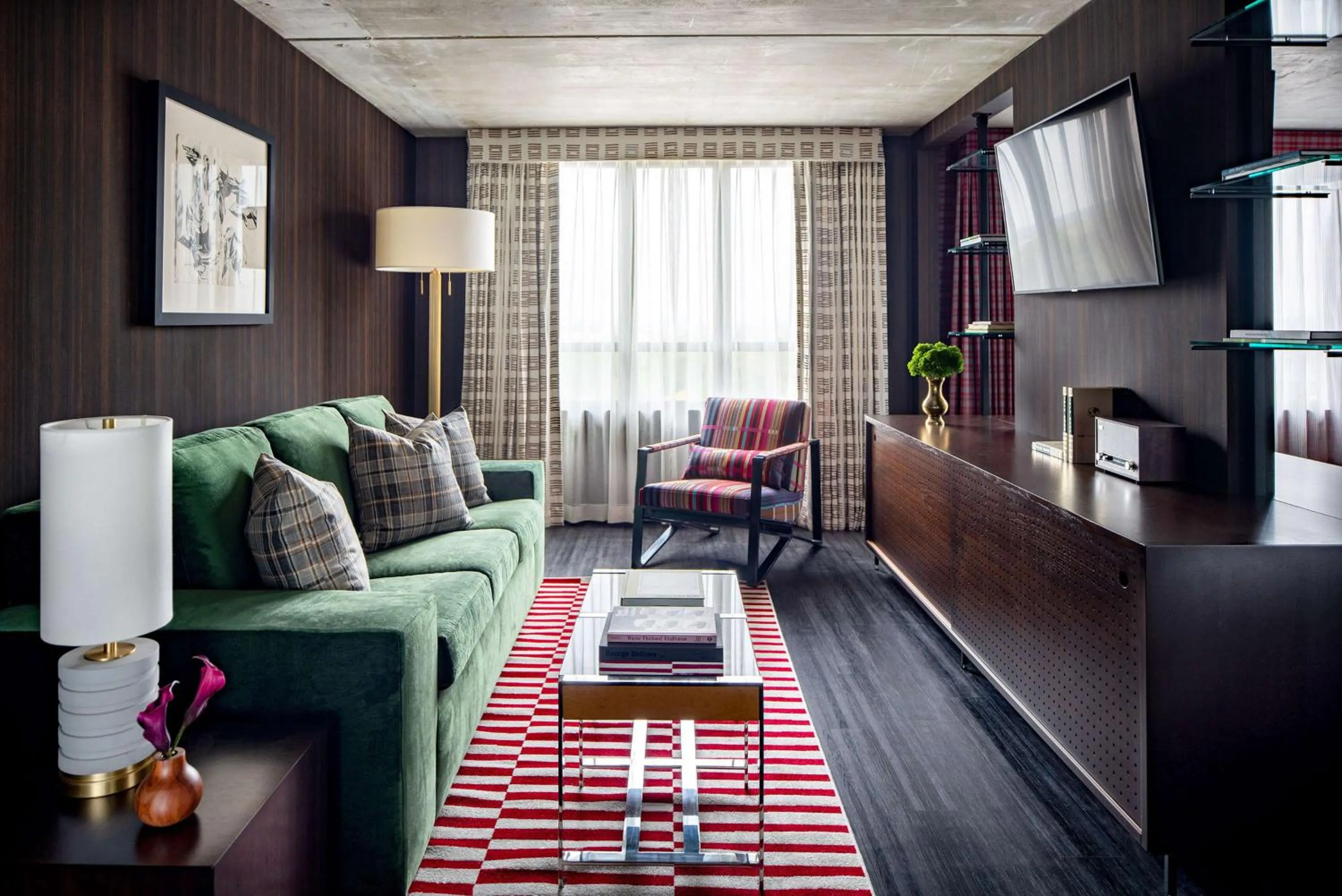 Graduata King Studio Suite in Graduate by Hilton Columbus