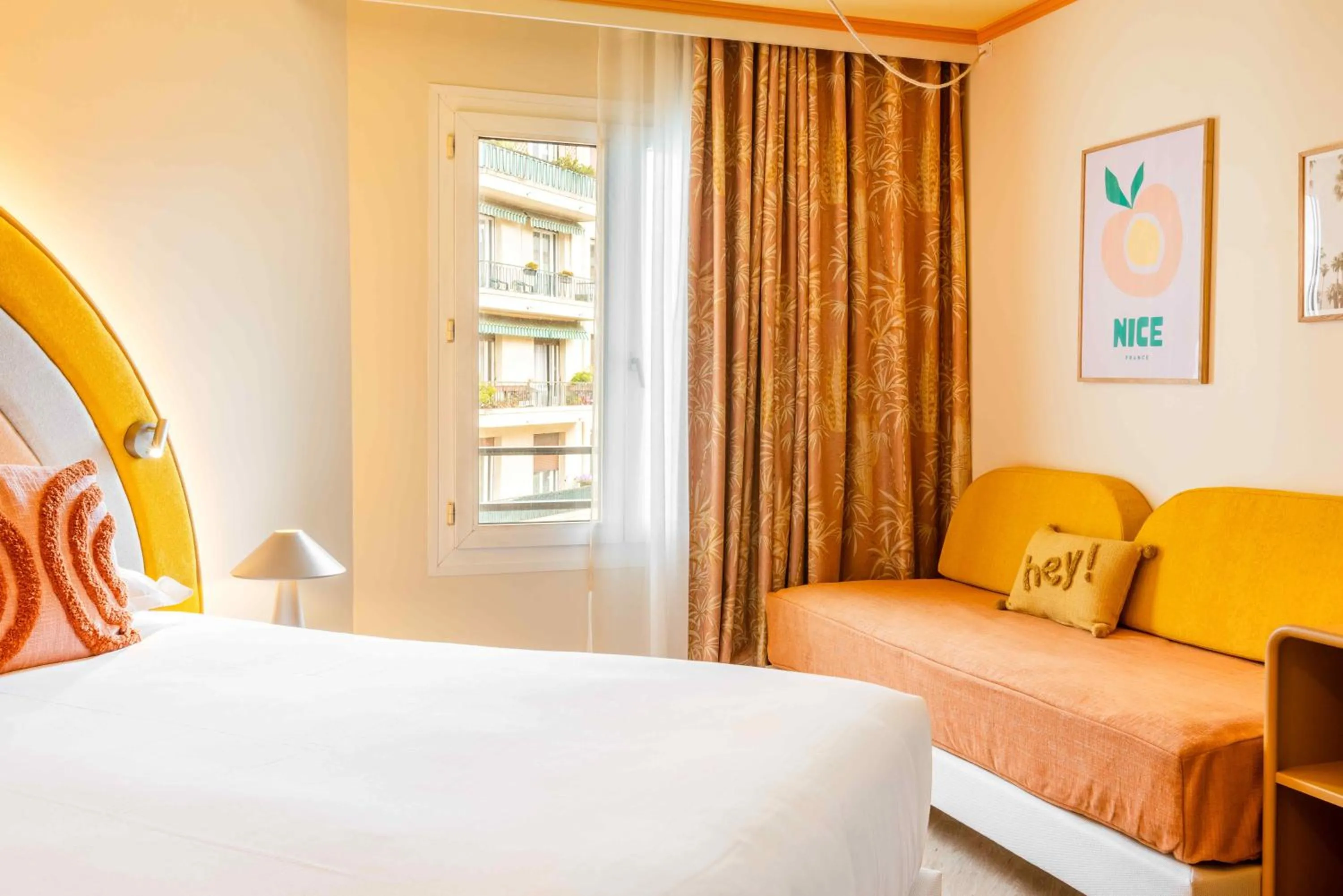 Triple Room in Nice Pam Hotel