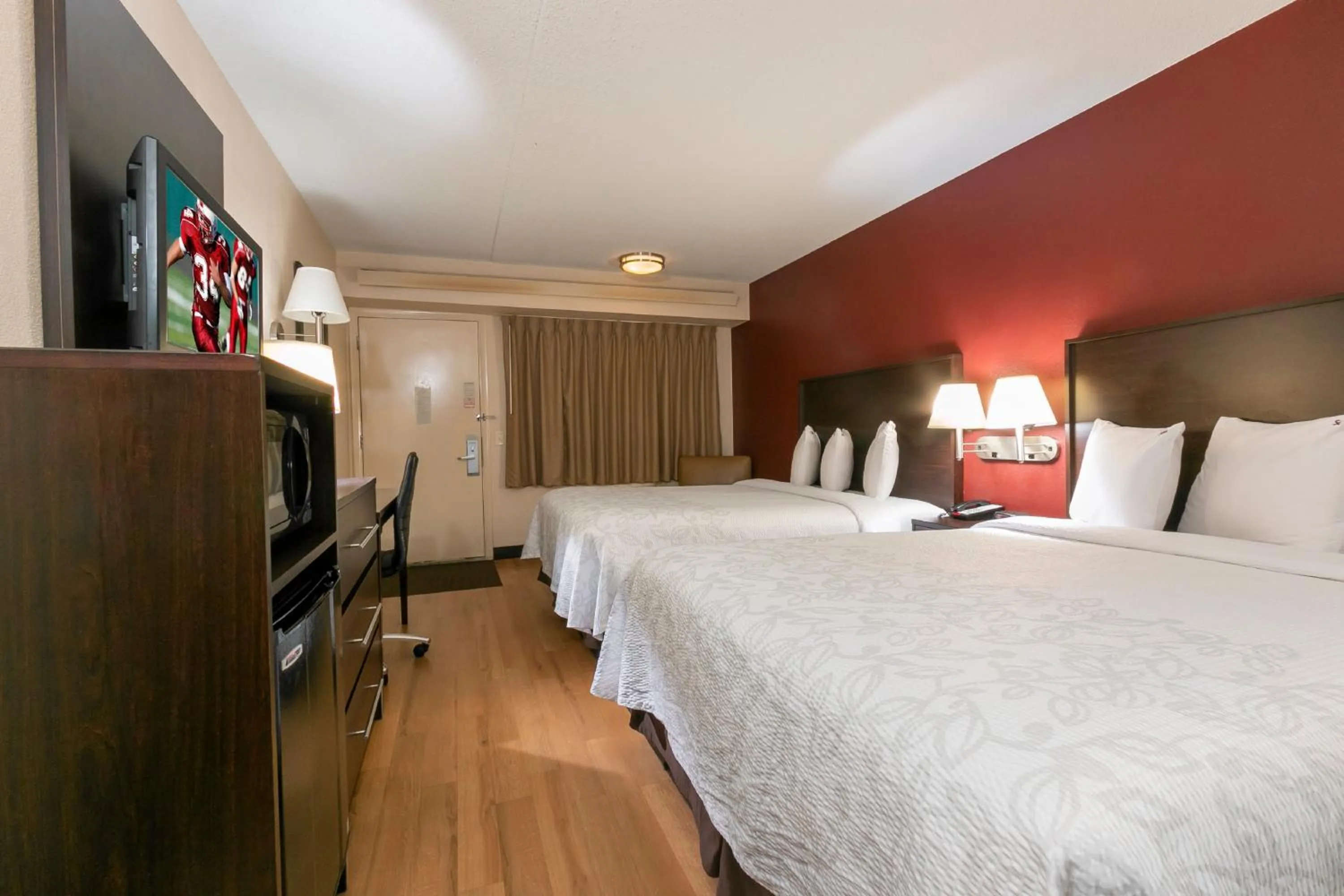 Deluxe Room with Two Double Beds Smoke Free in Red Roof Inn PLUS+ Chicago - Willowbrook