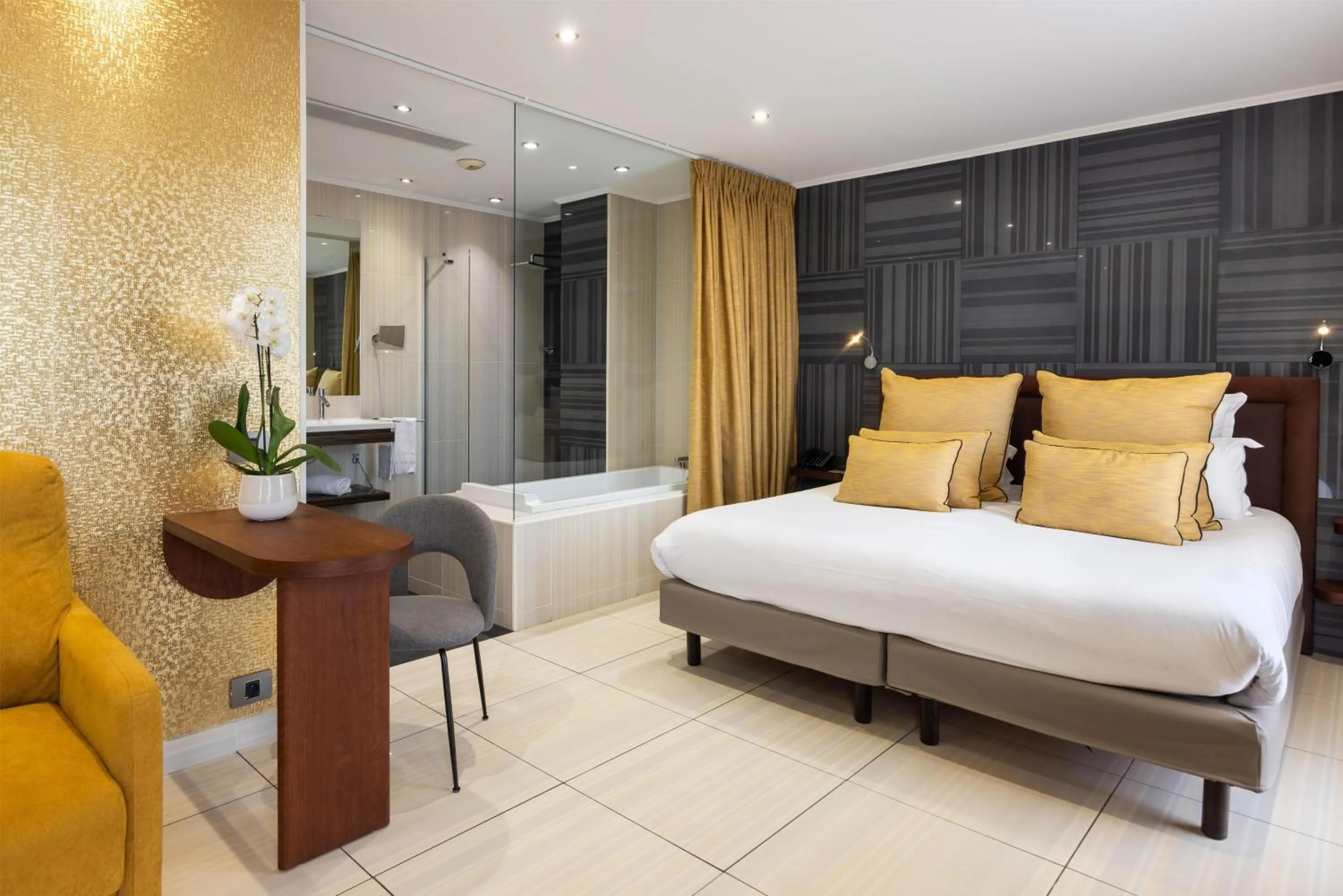 Junior Suite in Best Western Plus Hôtel Massena Nice