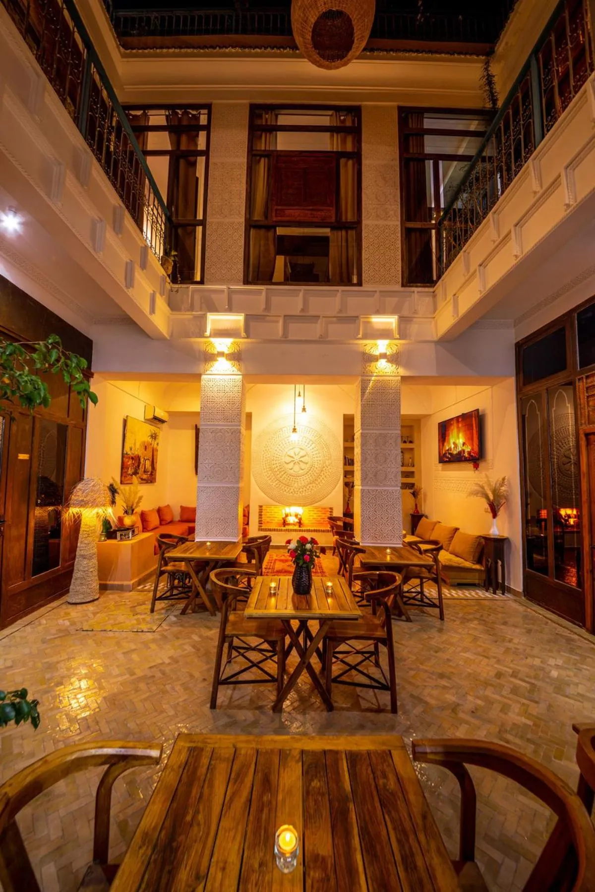 Seven-Bedroom House in Riad Ambre et Jasmin