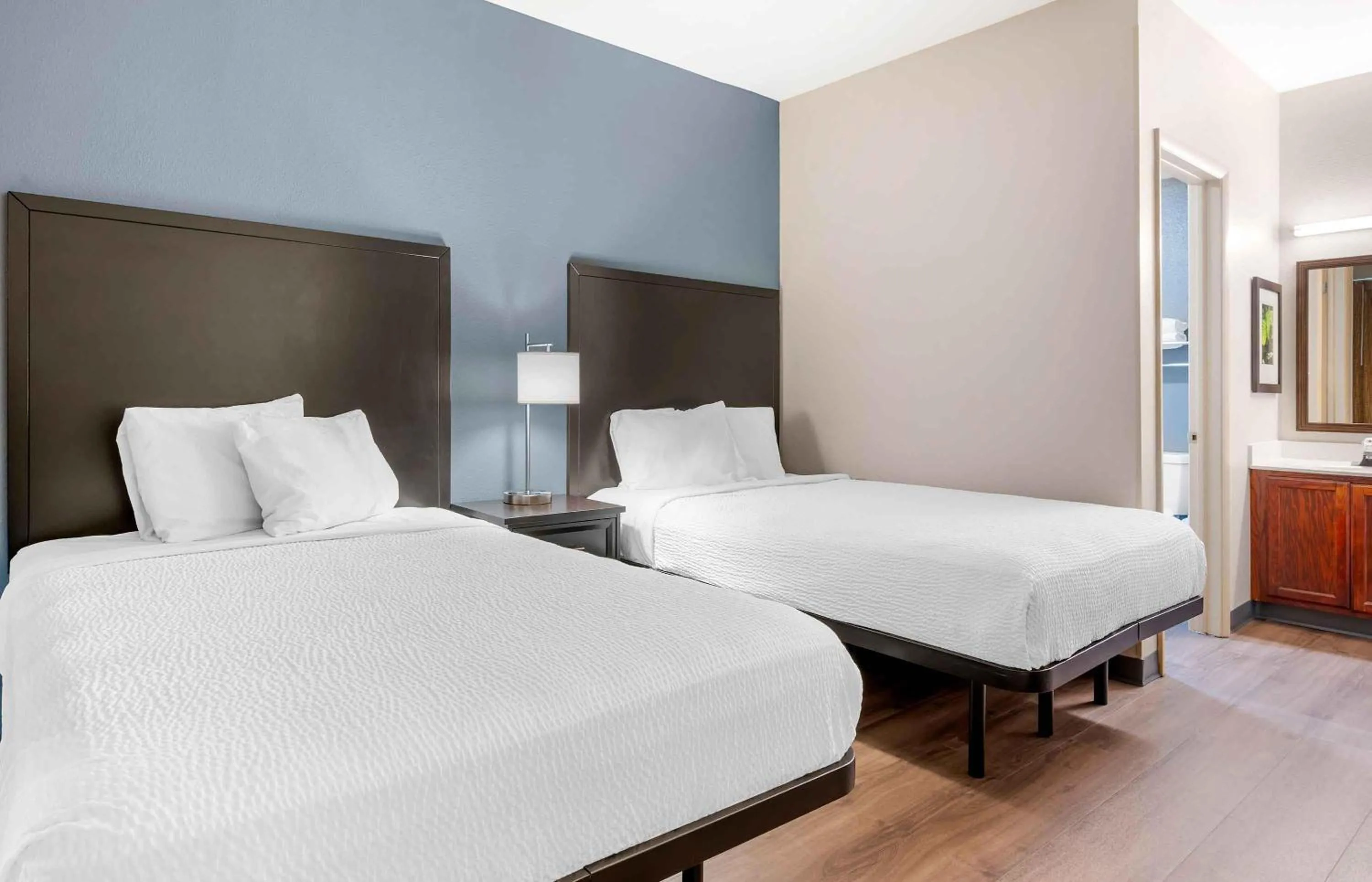 Studio with 2 Double Beds - Non-Smoking in Extended Stay America Suites - Indianapolis - Airport - W Southern Ave