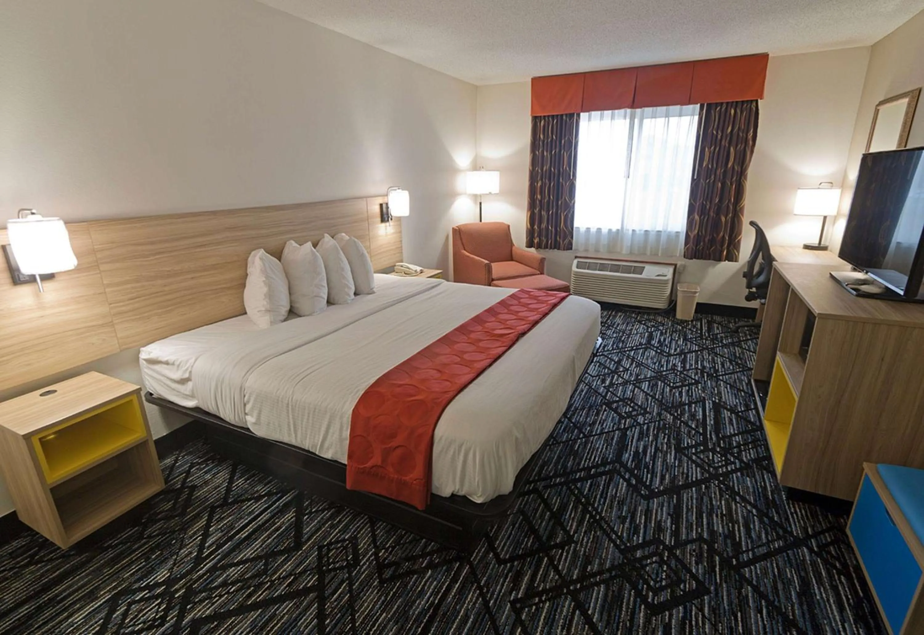 1 King Bed, Accessible Room, Non-Smoking in Ramada Limited Decatur