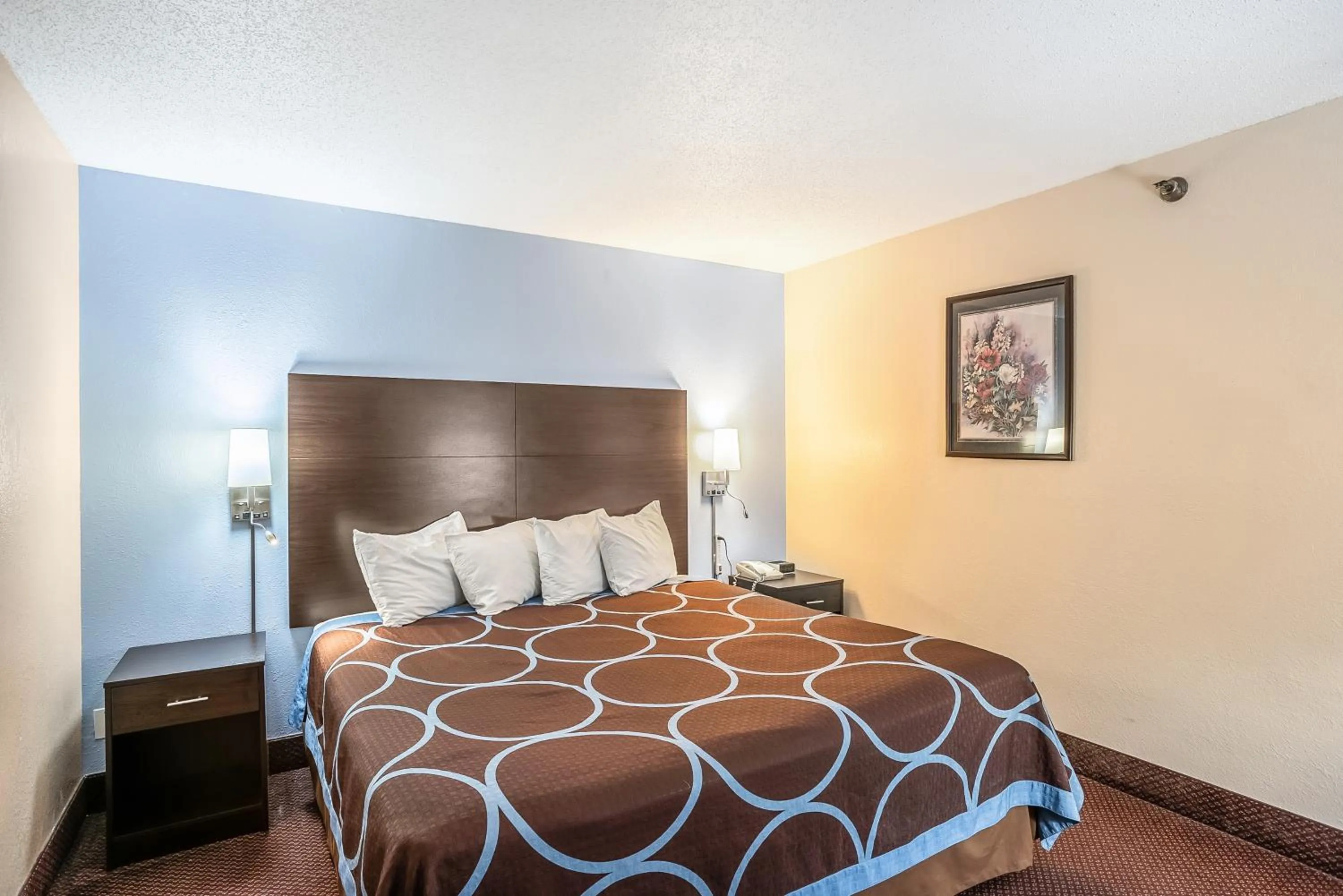 King Room - Non-Smoking in Americas Best Value Inn-Galesburg