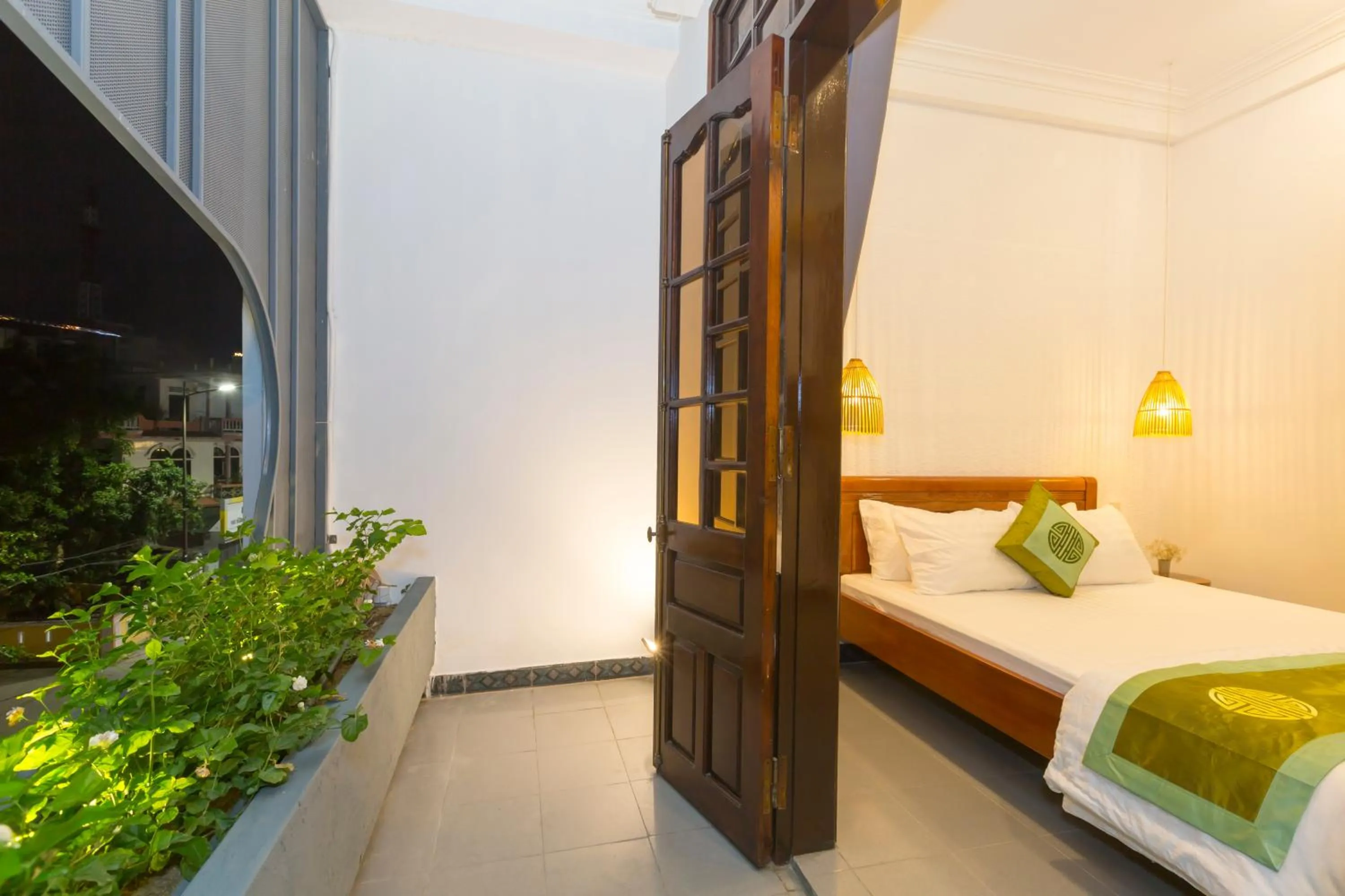 Double Room with Balcony in Purple Hue Central Hub