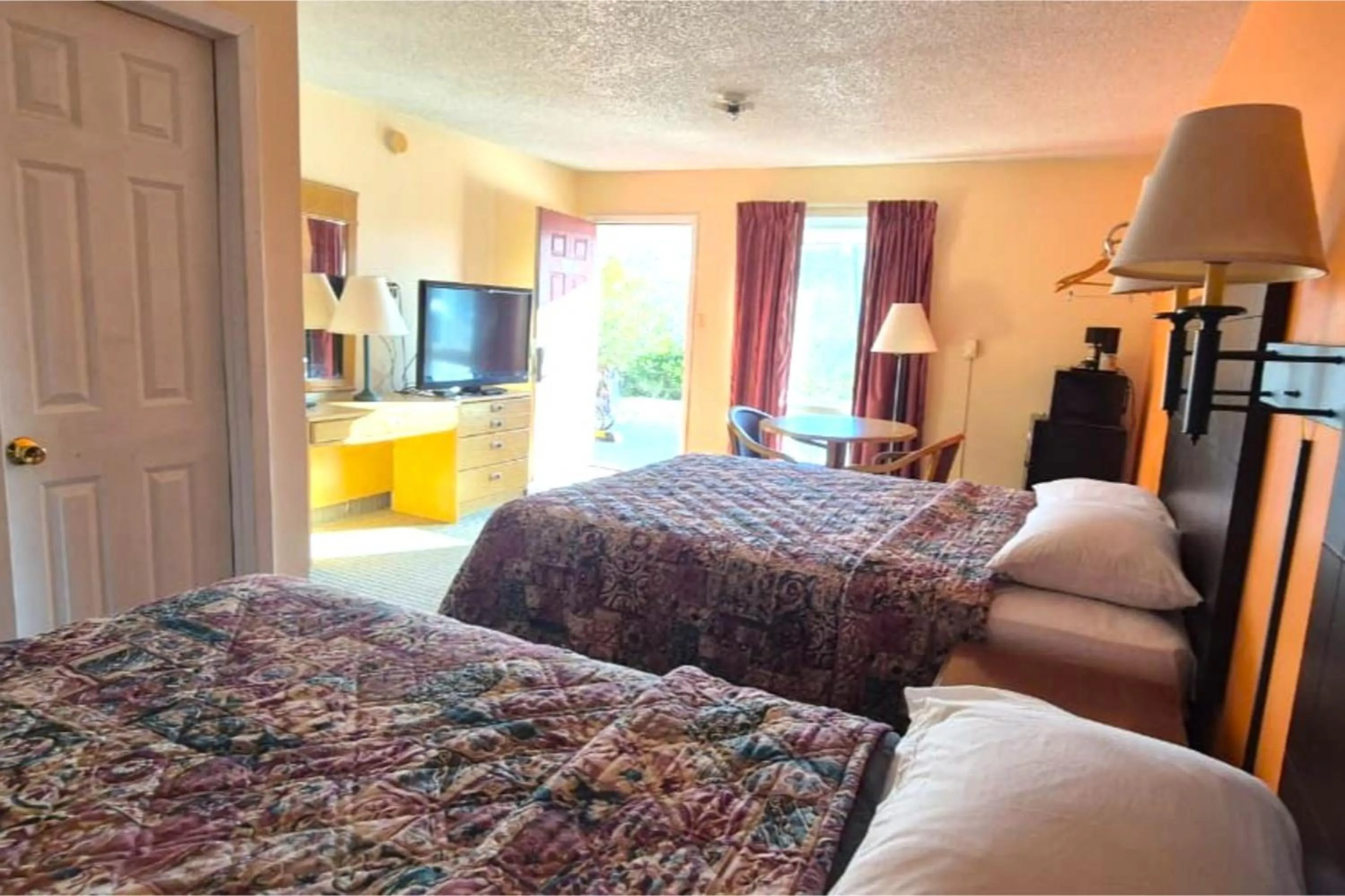 2 Queen Beds Non-Smoking in Canton Inn By OYO