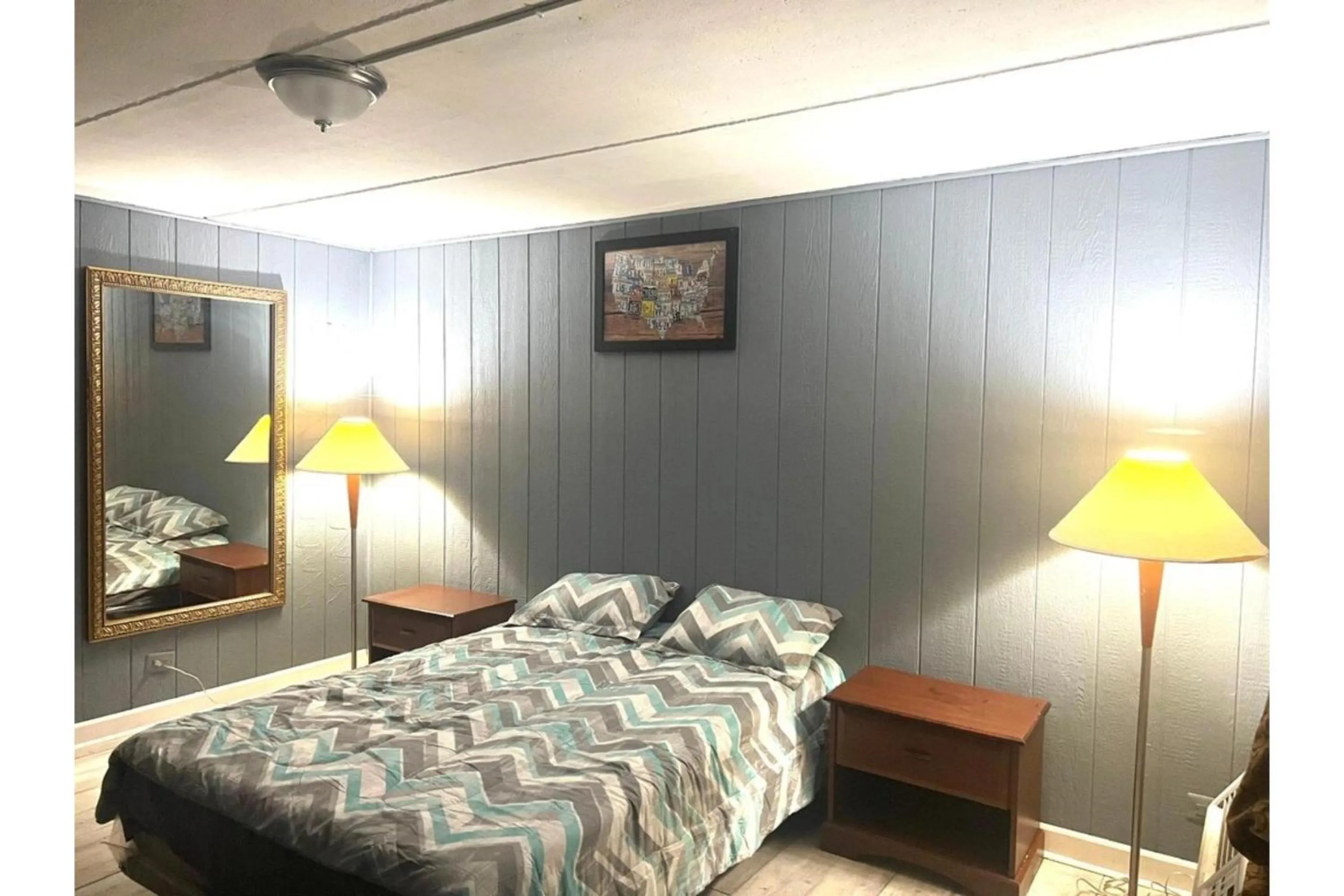 Suite - Queen Bed Non-Smoking in Best Motel By OYO Chicago I-90