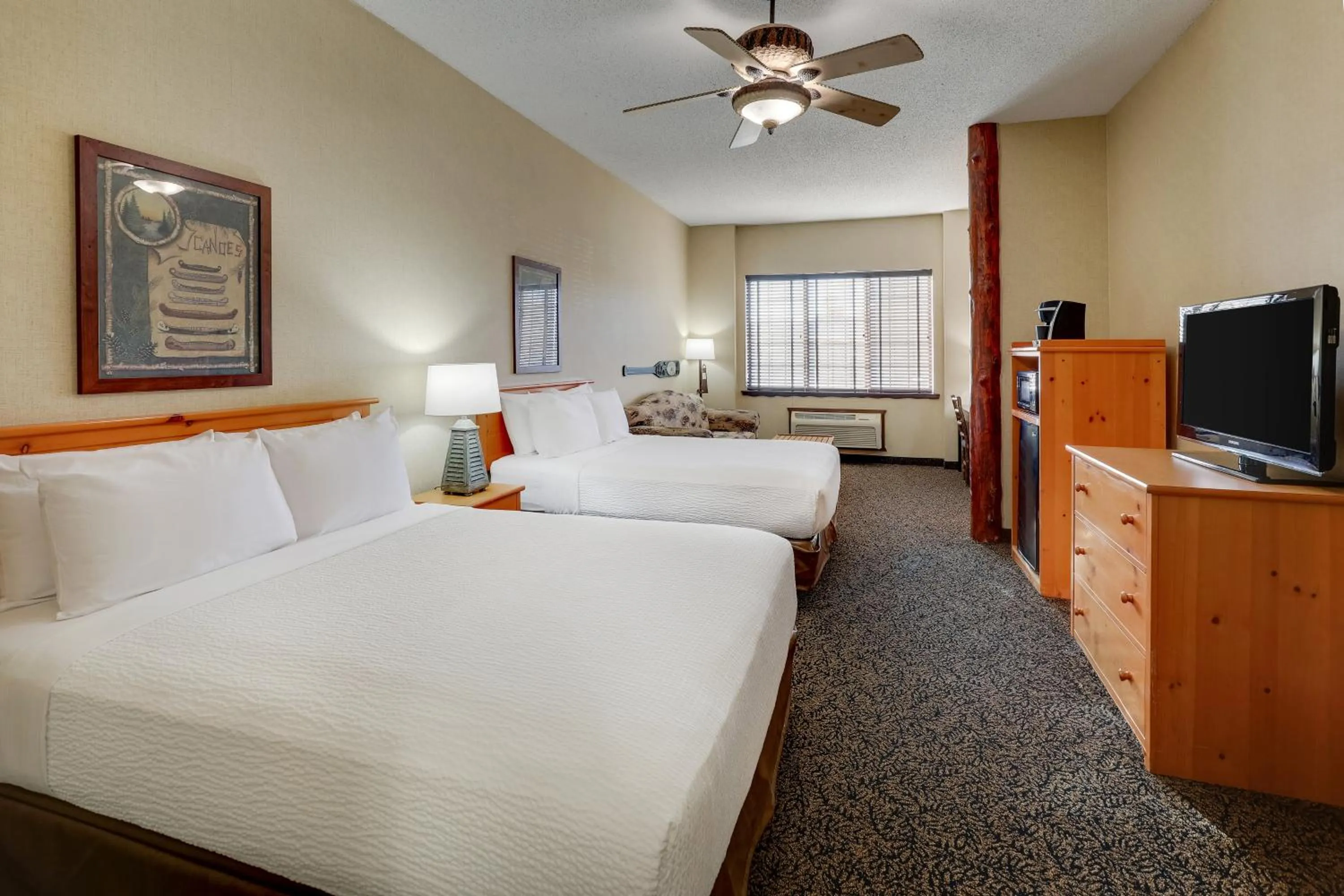 Superior Queen Room in Stoney Creek Hotel Quad Cities - Moline