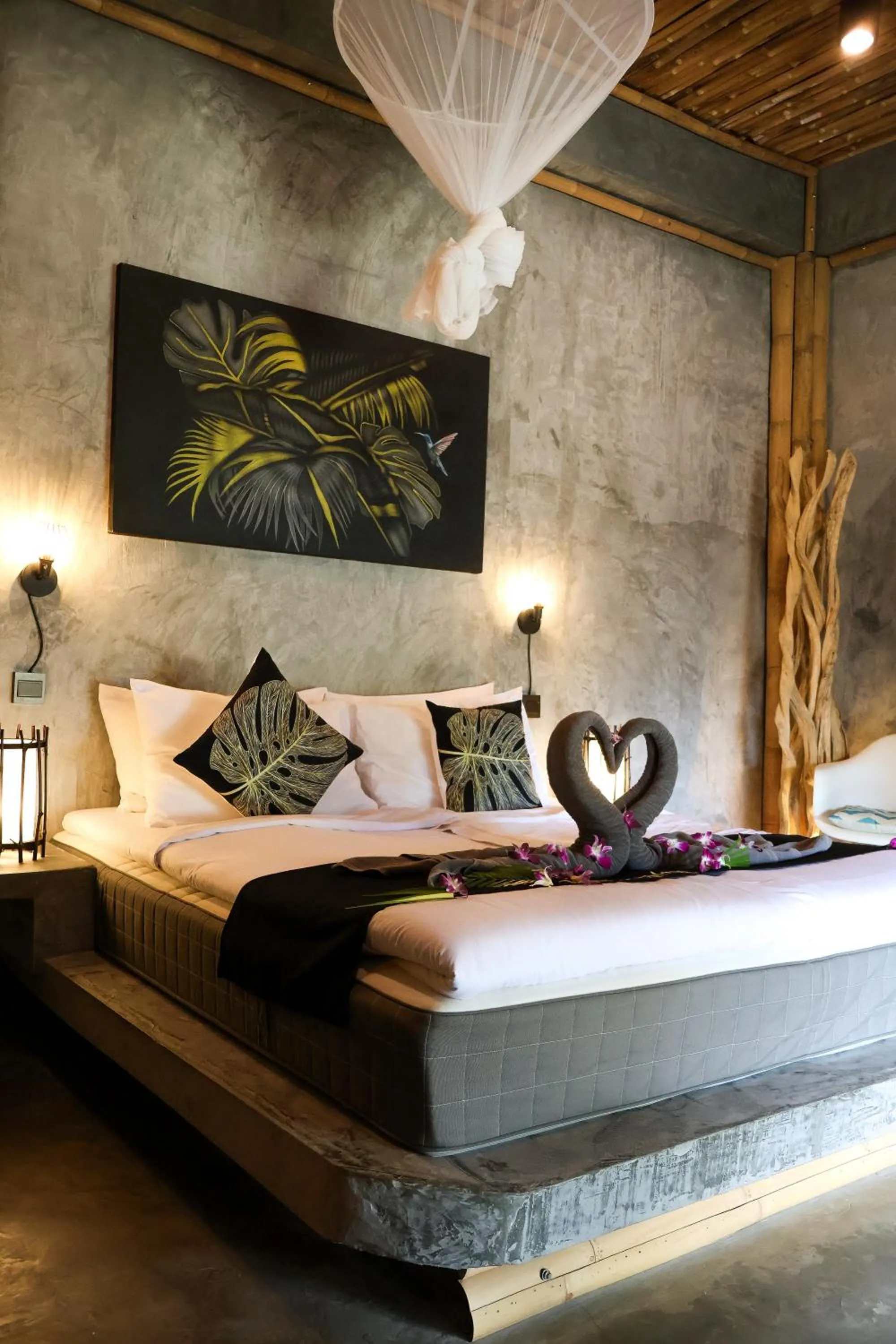 Deluxe Bungalow with Garden View in The Lazy Lodge