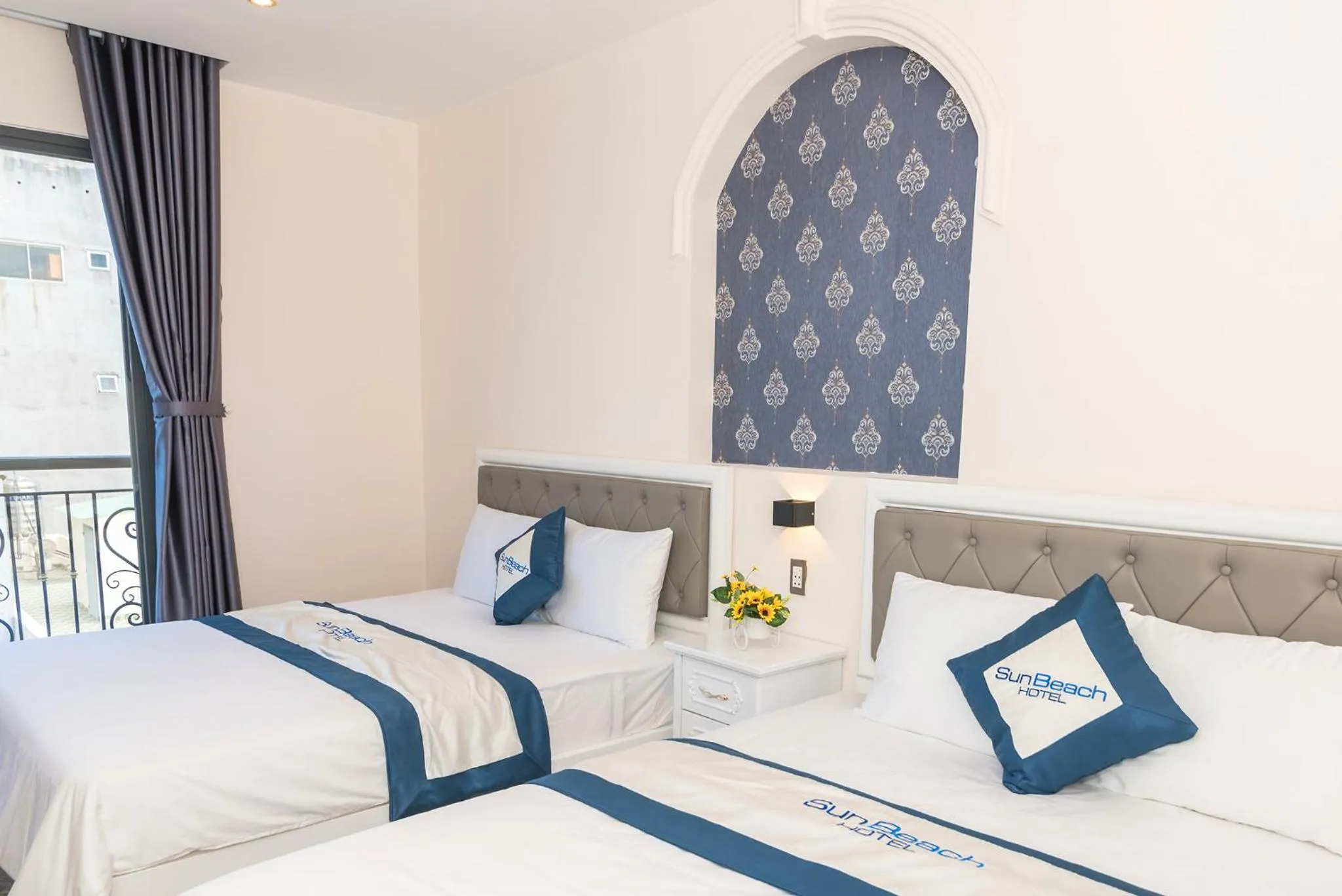 Deluxe Twin Room with Balcony in Sun Beach Hotel